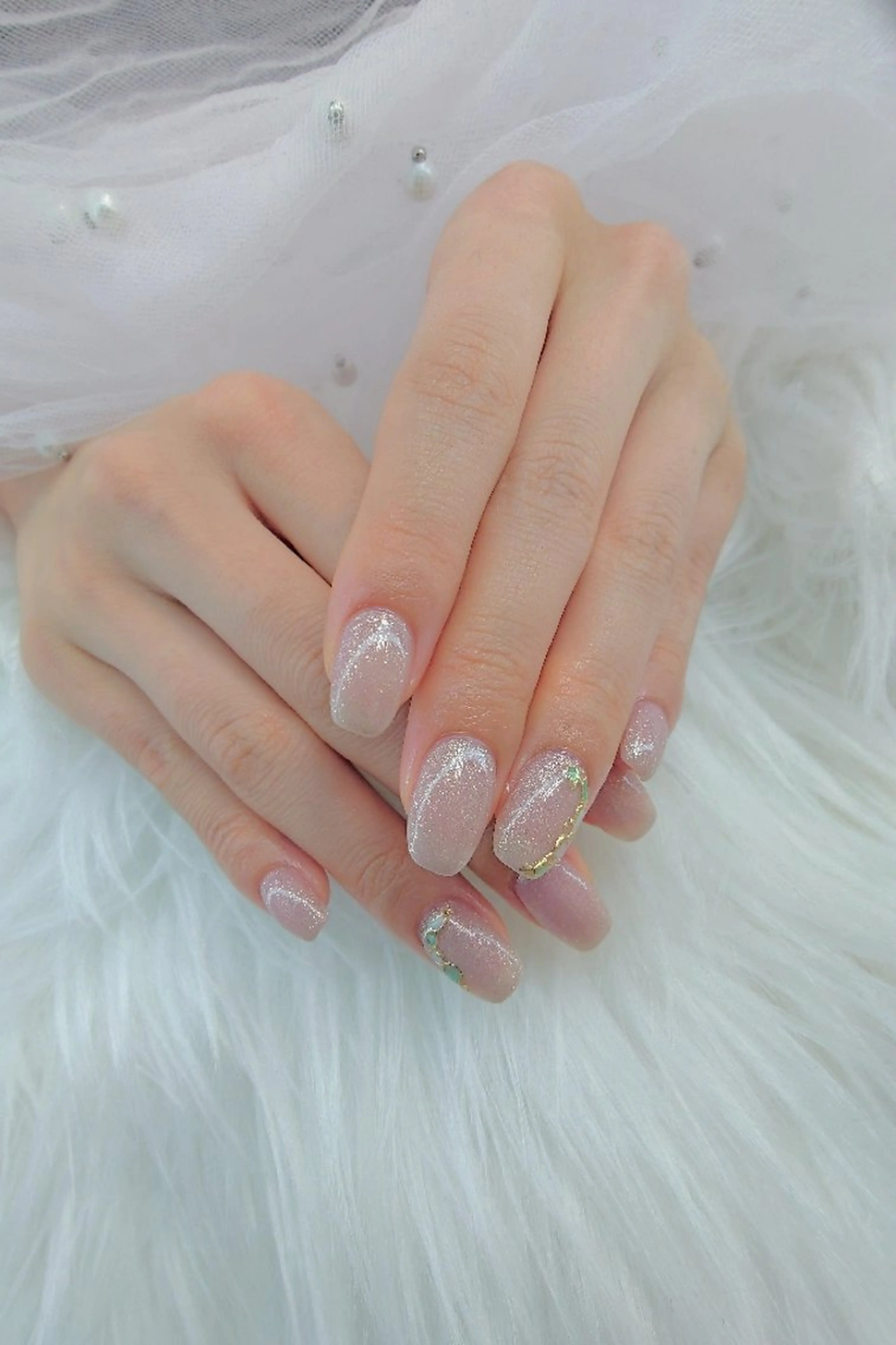 ネイル White  Se7enのネイルデザイン