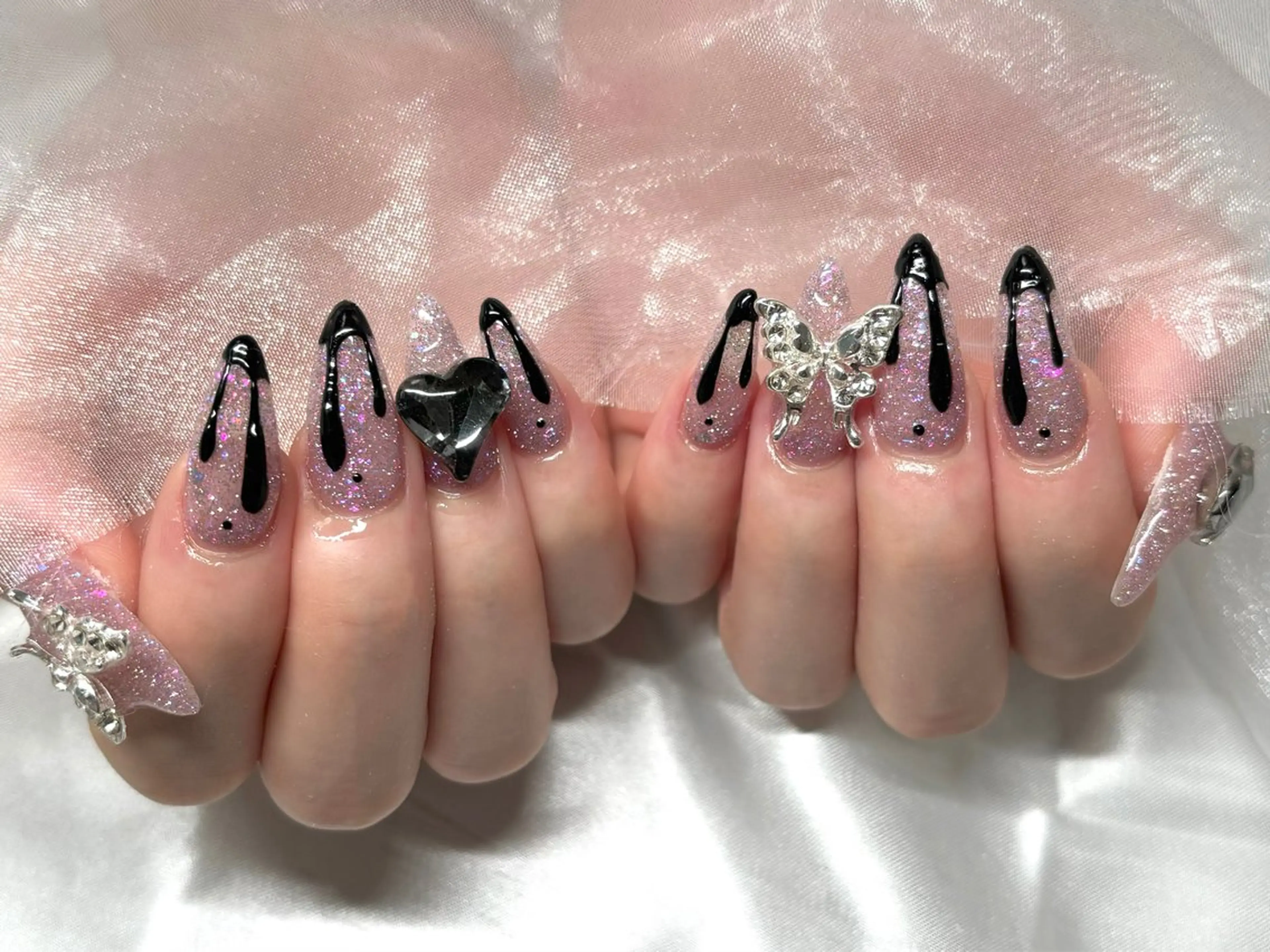 ネイル Roi〈ロワ〉 Akariのネイルデザイン