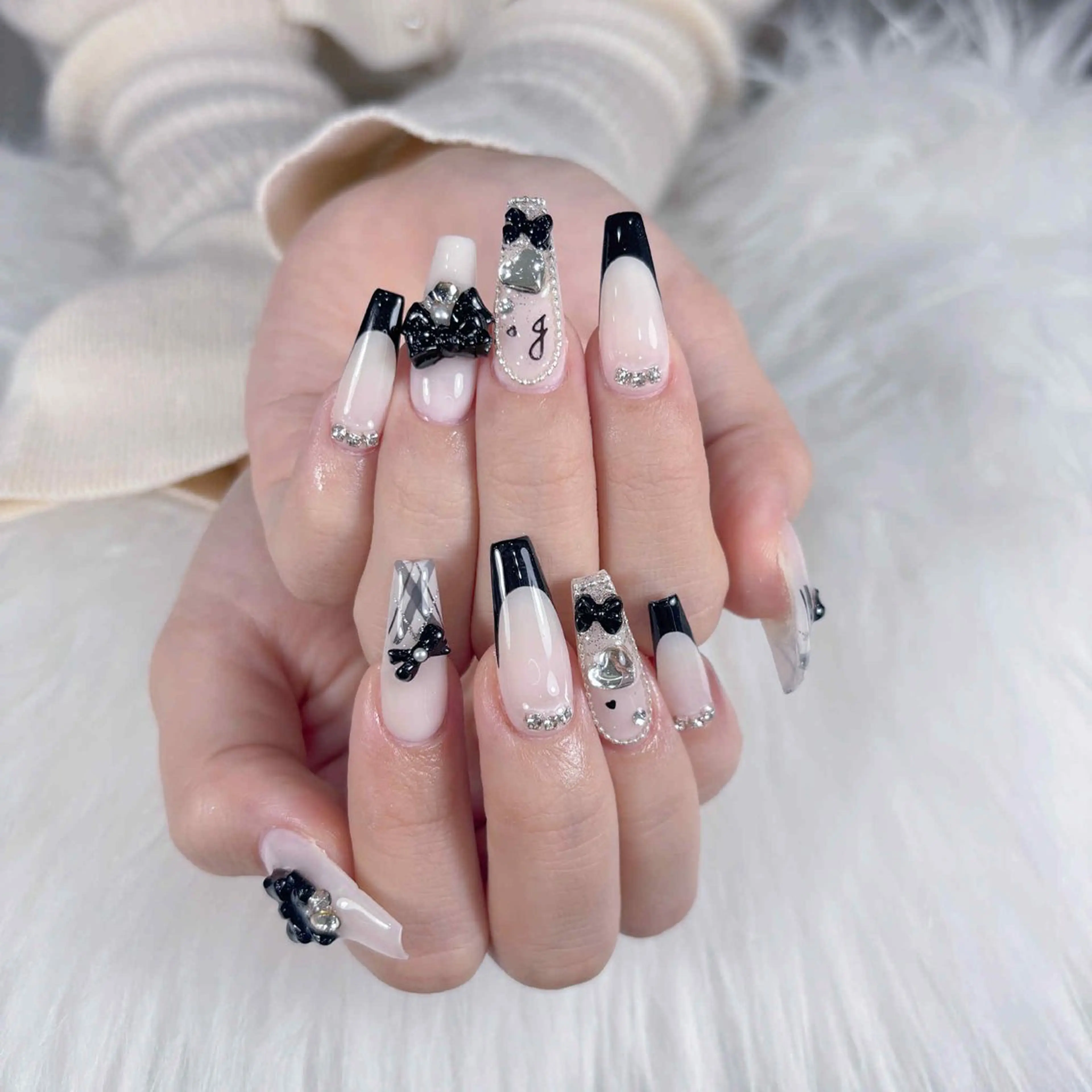 ネイル QUEENSNAIL STUDIOのネイルデザイン