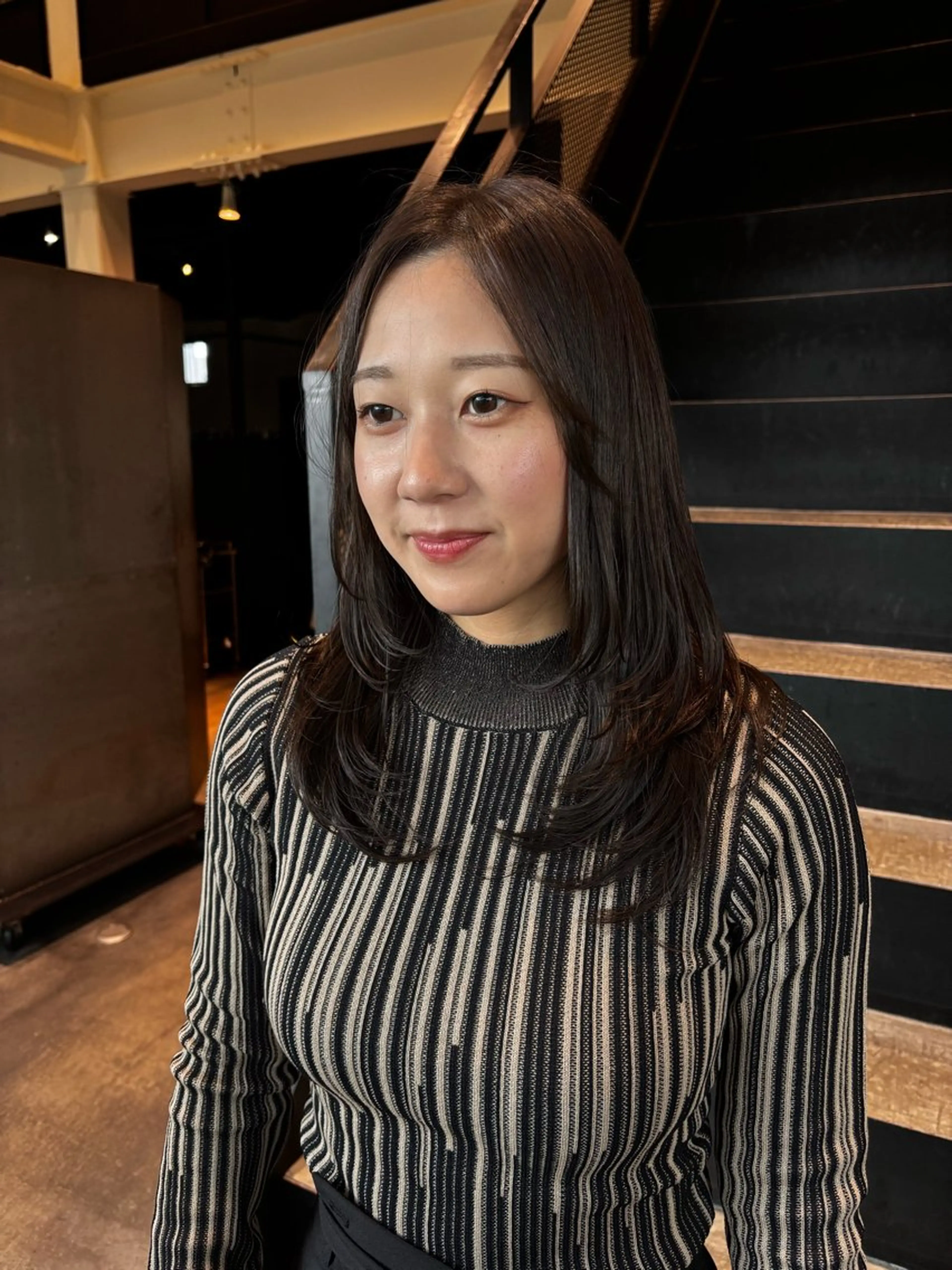 ミディアム レイヤーカット カット ヘアカラー 竹田 佳奈のヘアスタイル