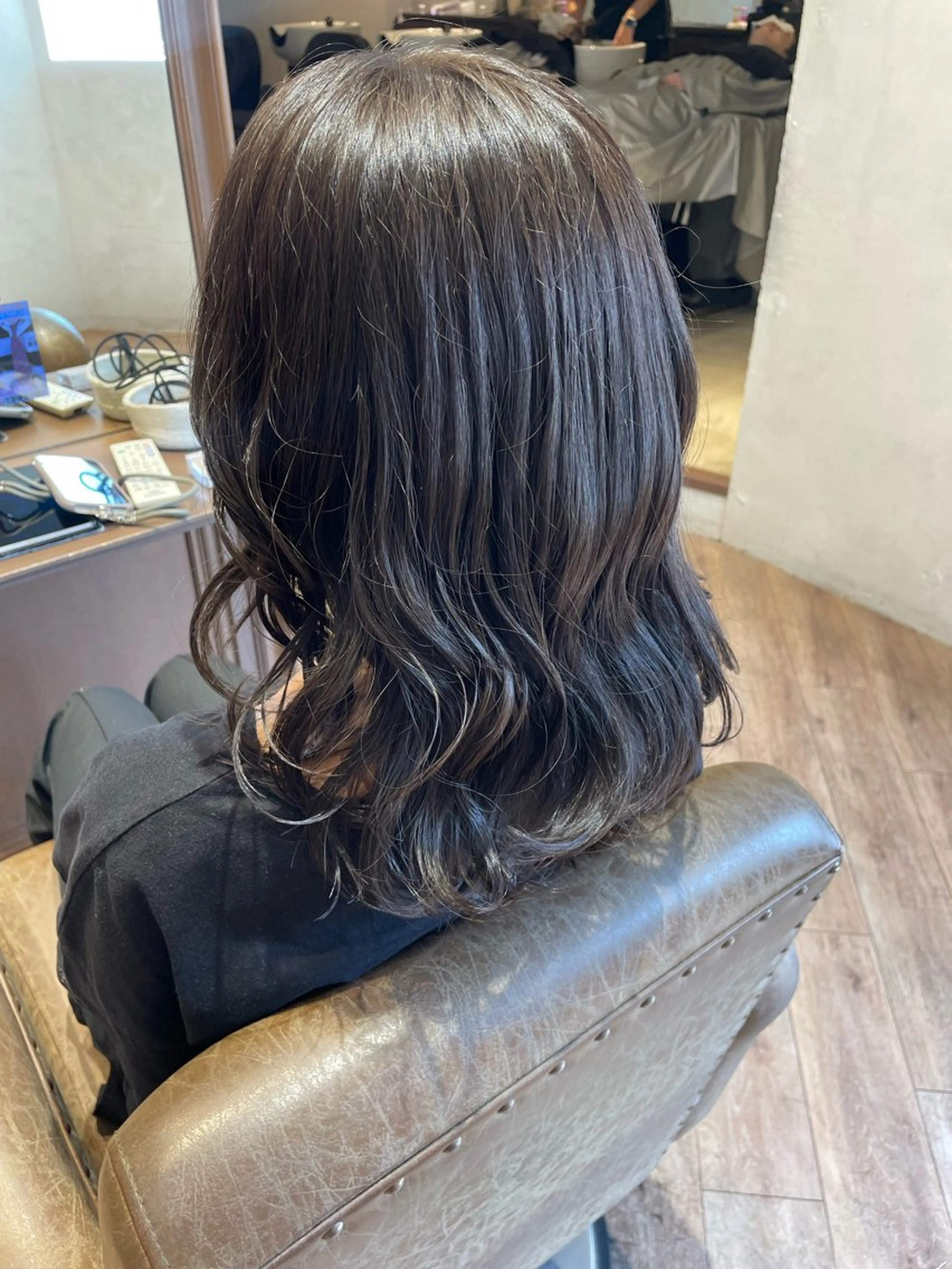 ミディアム レイヤーカット シモカワ マシロのヘアスタイル