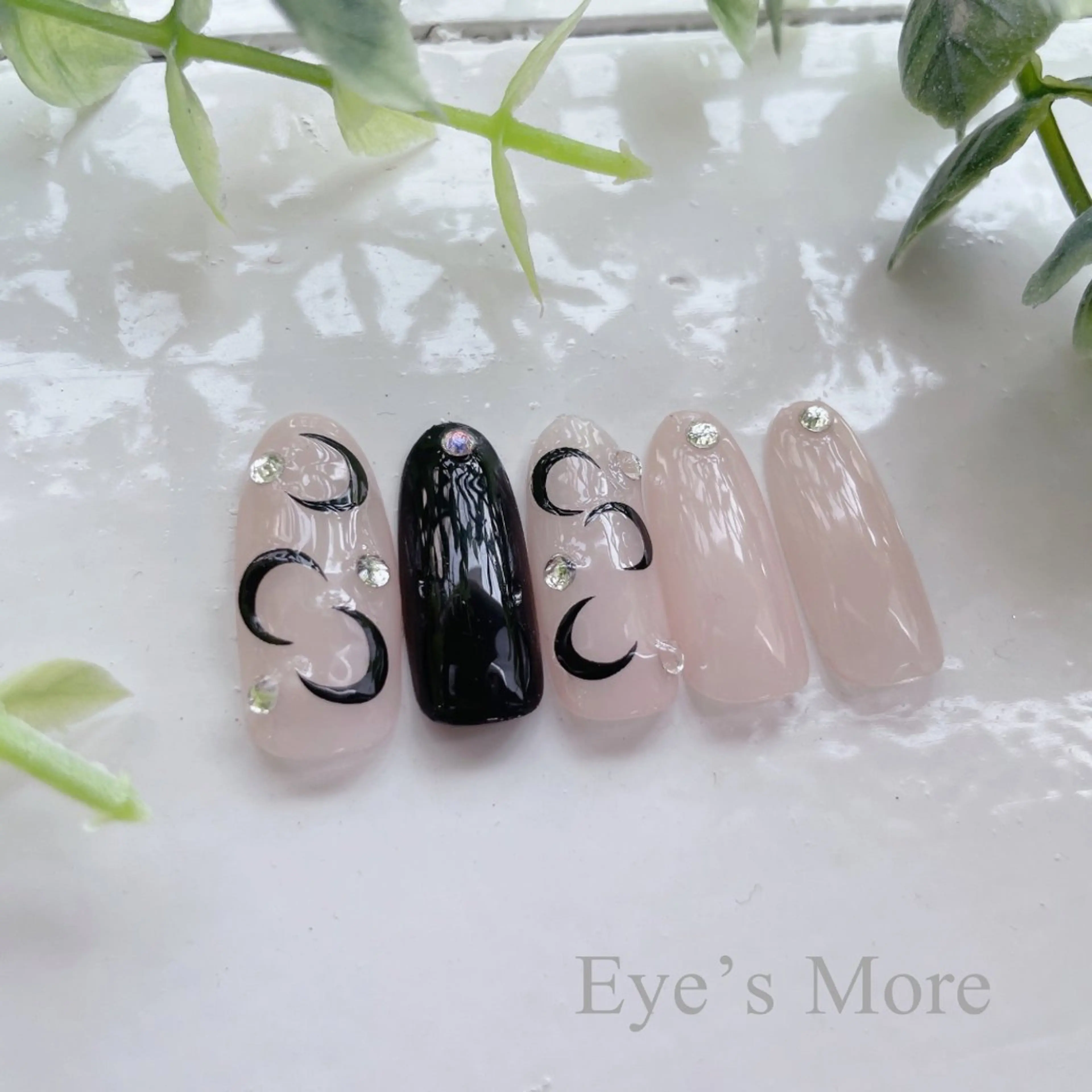 ネイル Eye’sMore八王子所属・Eyes More/ Yukiのネイルデザイン