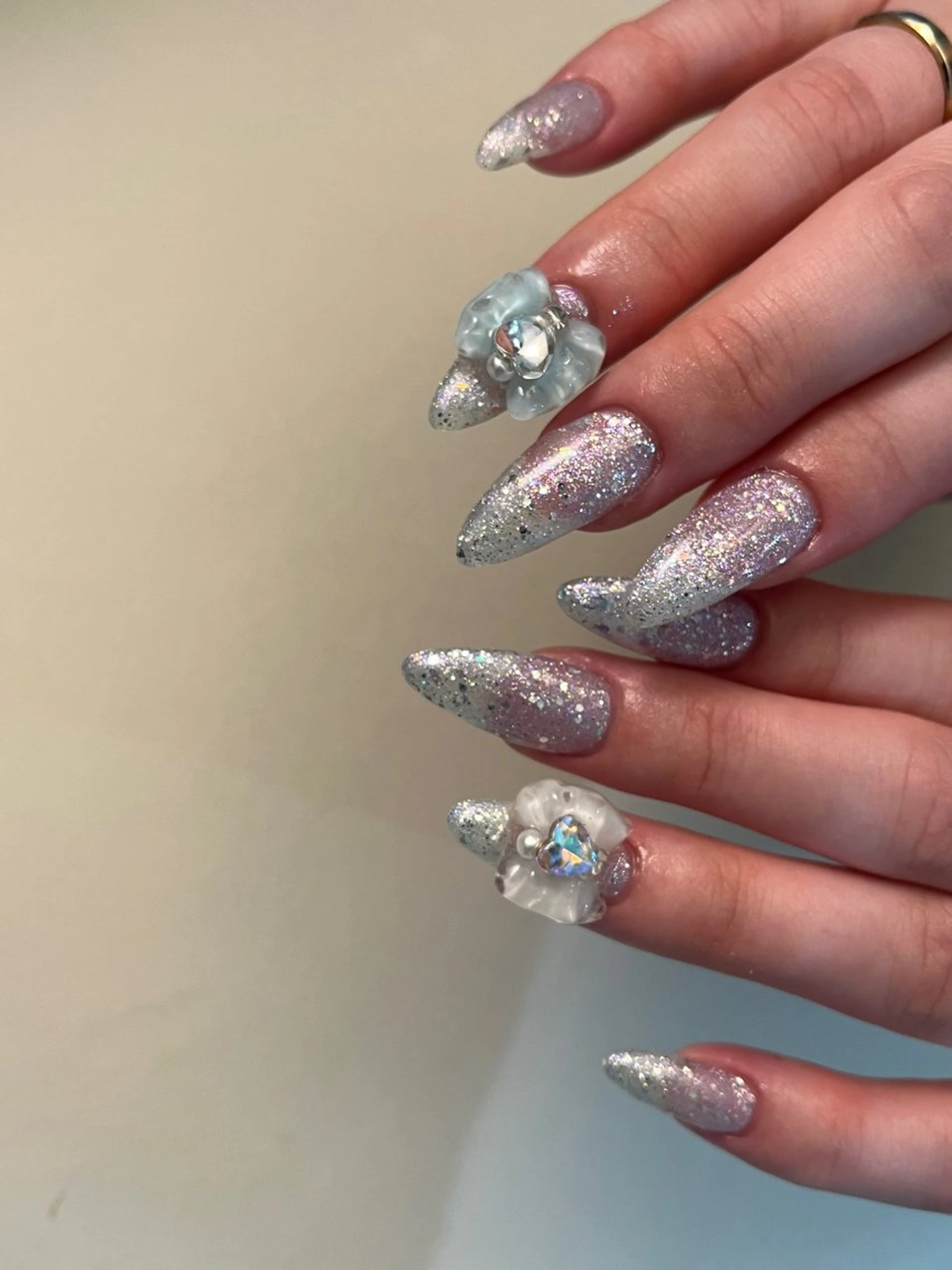 ネイル ラメ(グリッター) 持ち込み Lumos nails&eyelashes桜川店所属・Lumos hirocoのネイルデザイン