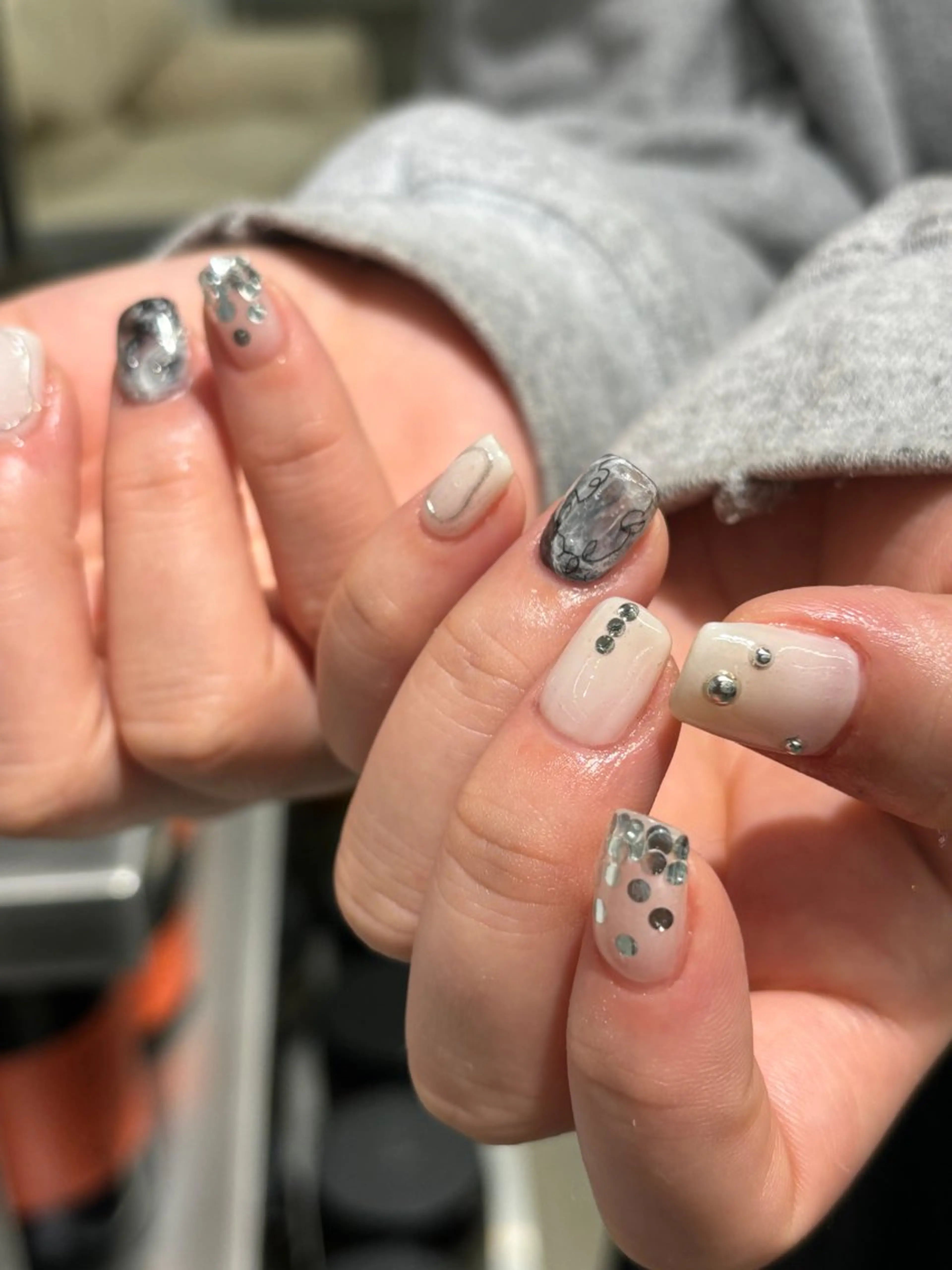 ネイル ハンドネイル chika ／ nailのネイルデザイン