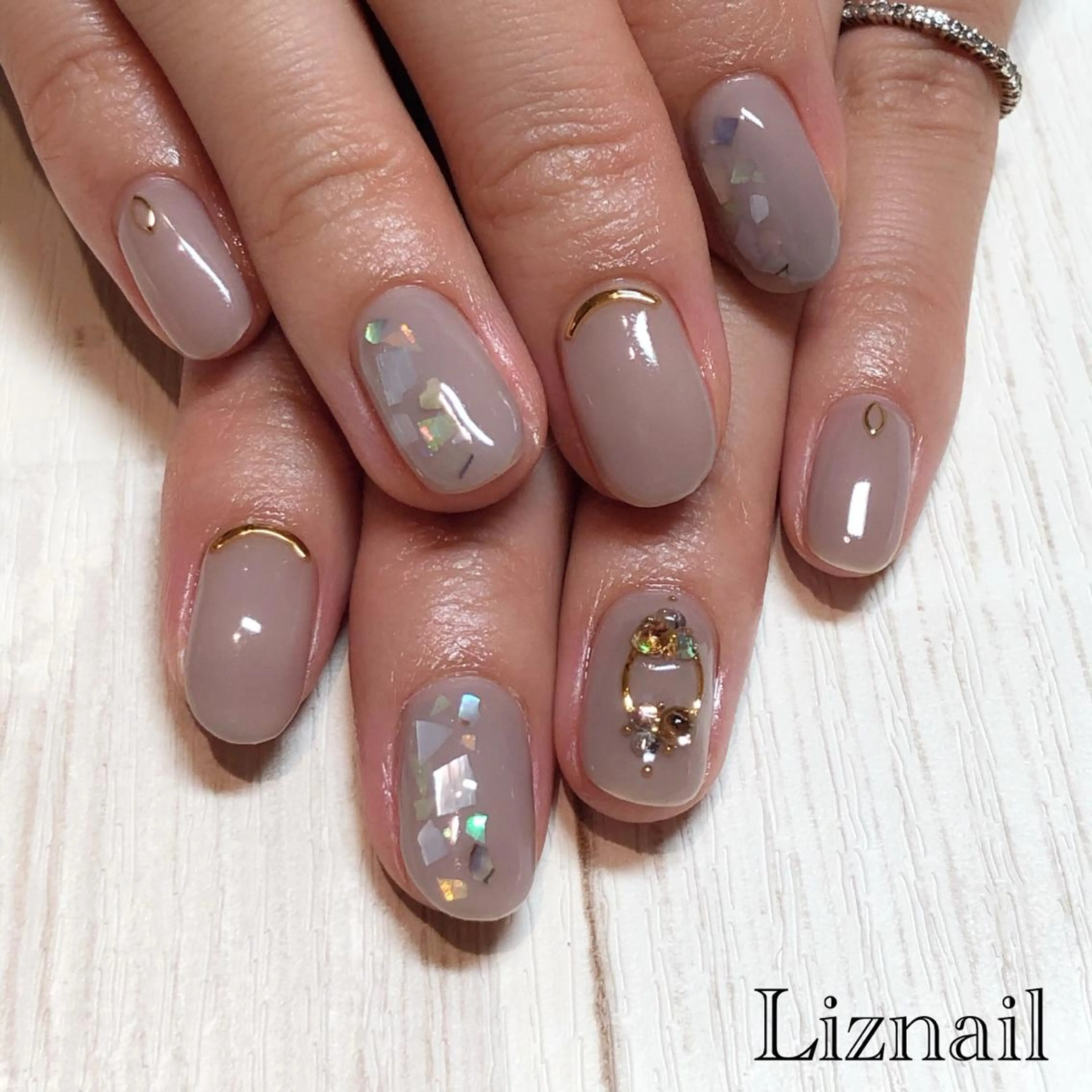 ネイル Rawr / saoriのネイルデザイン