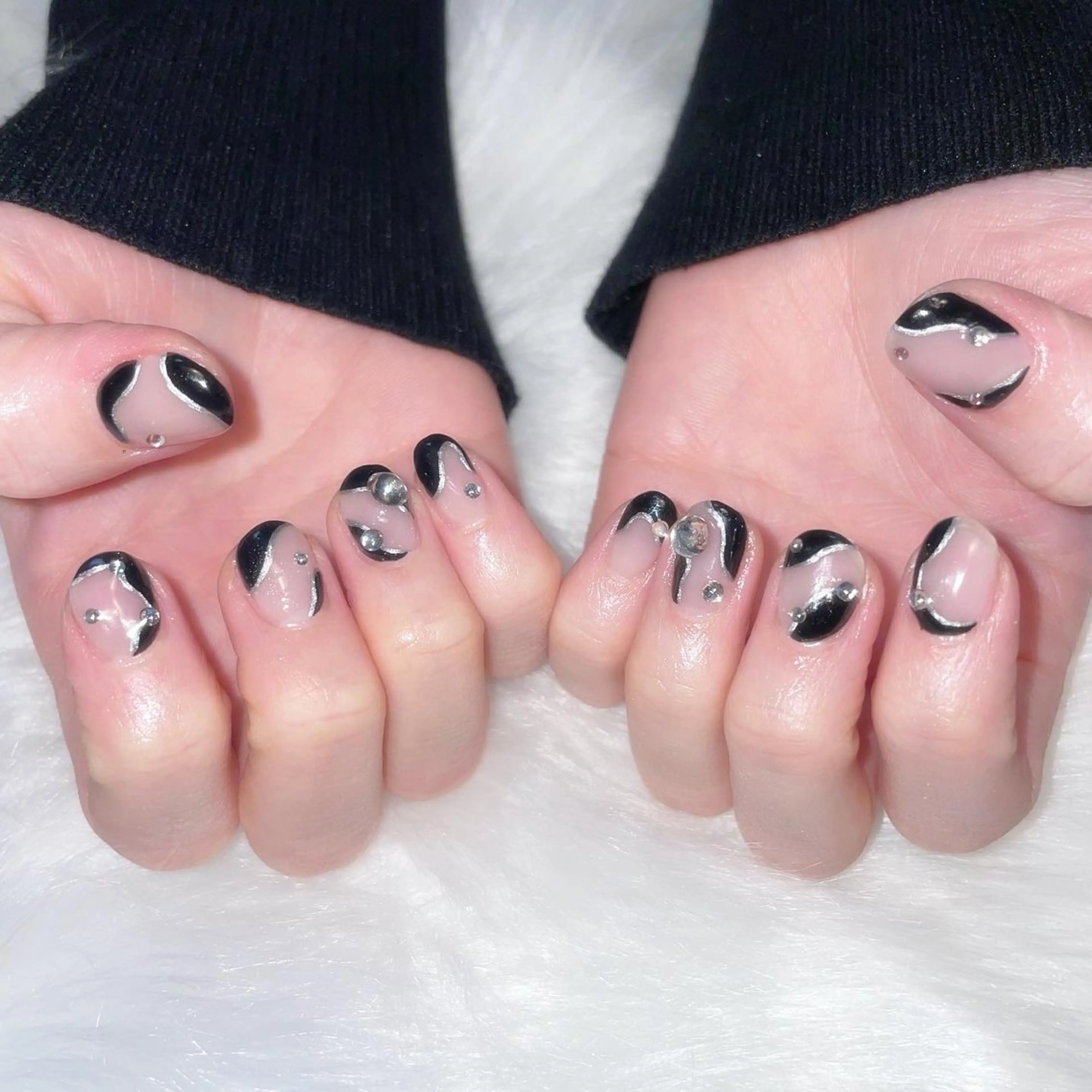 ネイル ハンドネイル ゴテゴテ💙ワンホン リオナのネイルデザイン