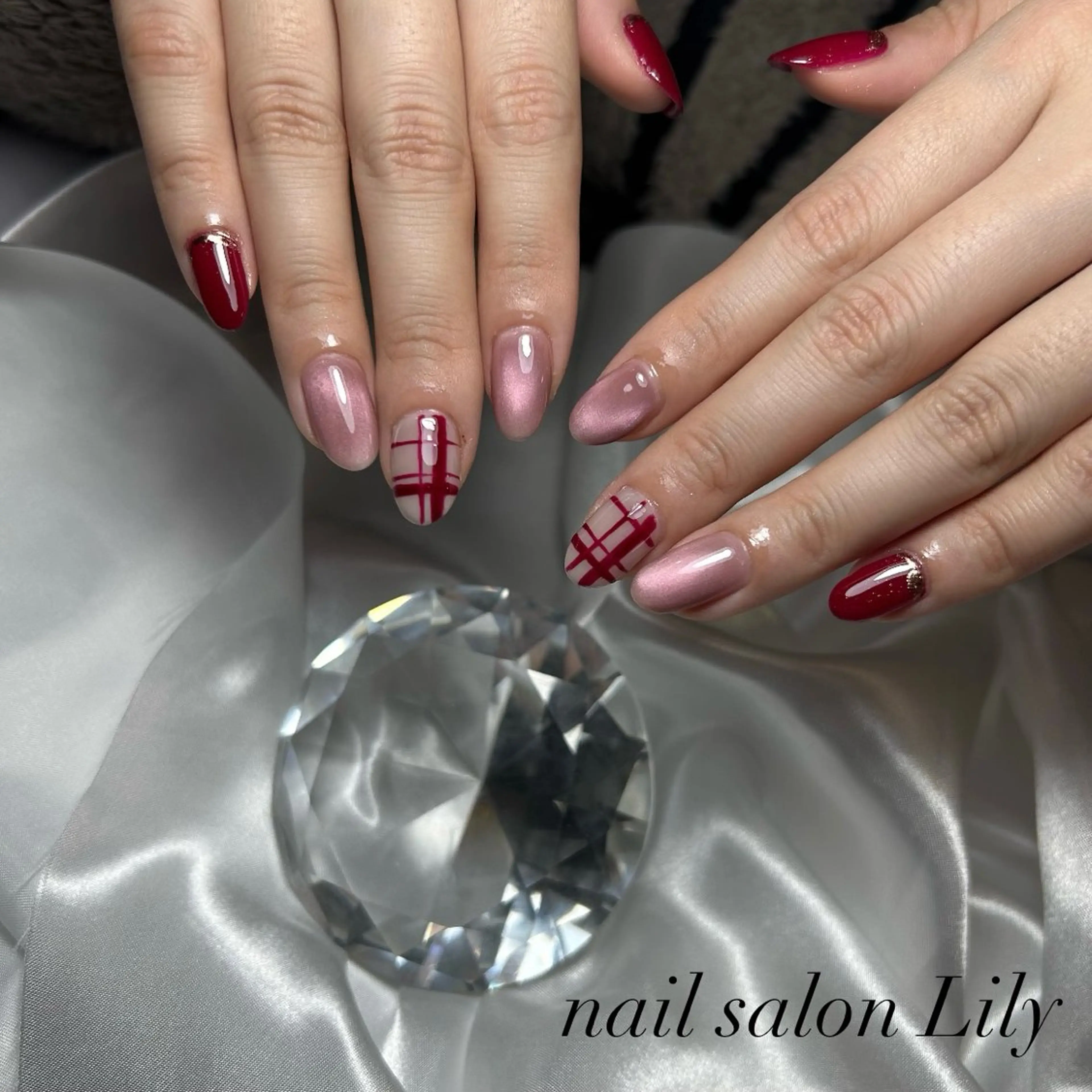 ネイル 赤色 バレンタイン ハンドネイル nail salon Lily所属・藤田 璃々のネイルデザイン