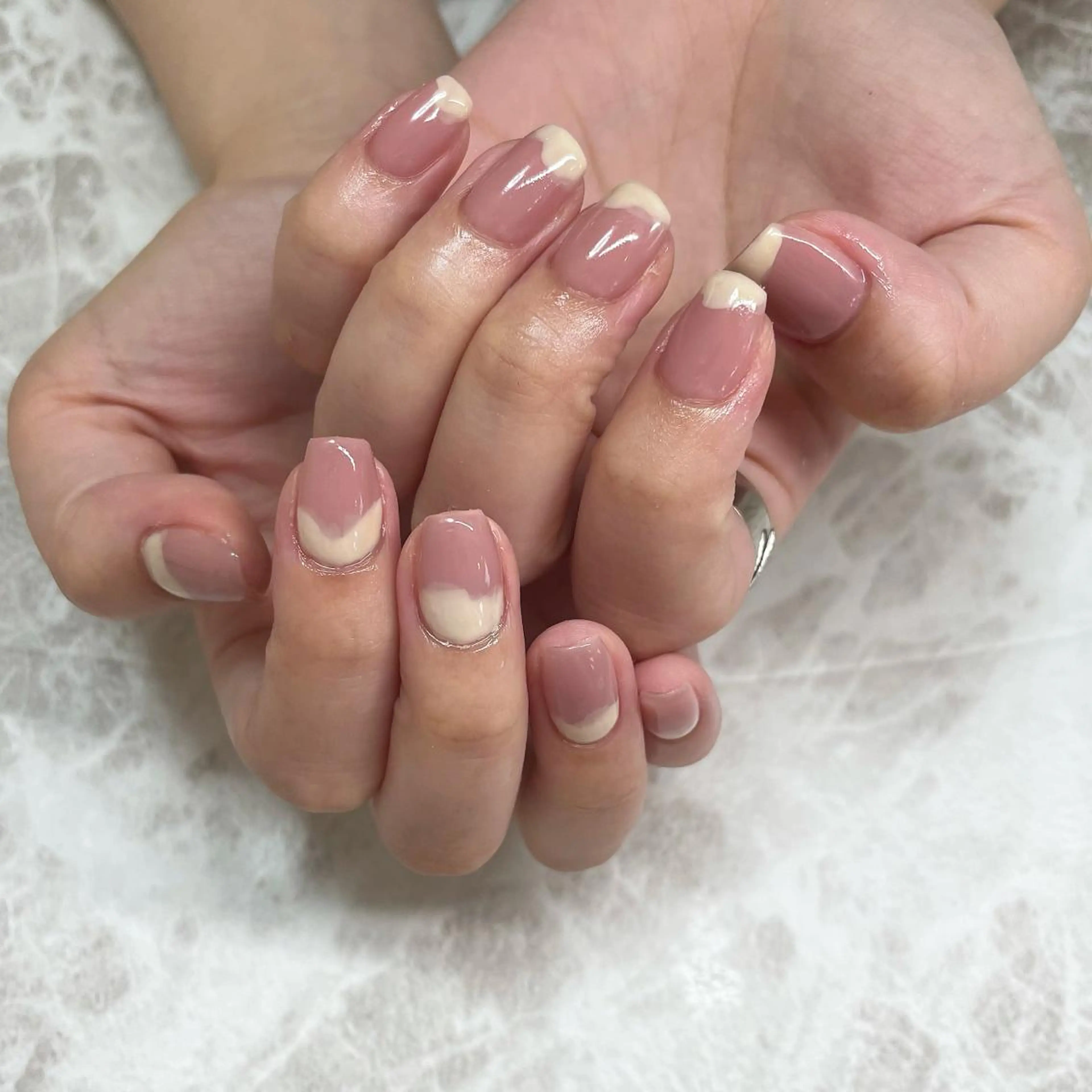 ネイル essence所属・pétit maakoのネイルデザイン