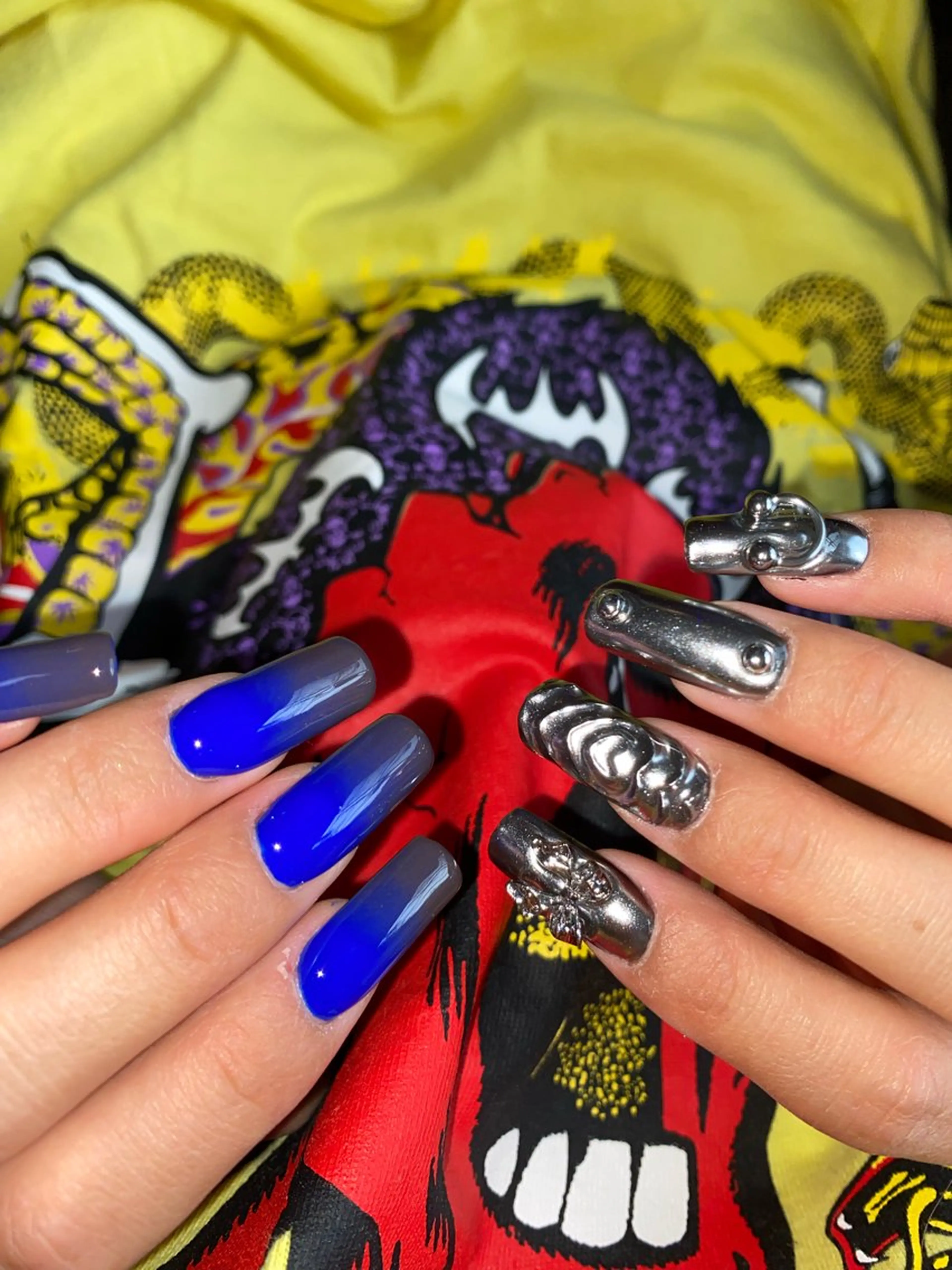 ネイル グラデーション シルバー シンプルネイル 福の爪 🍒福山千晴のネイルデザイン