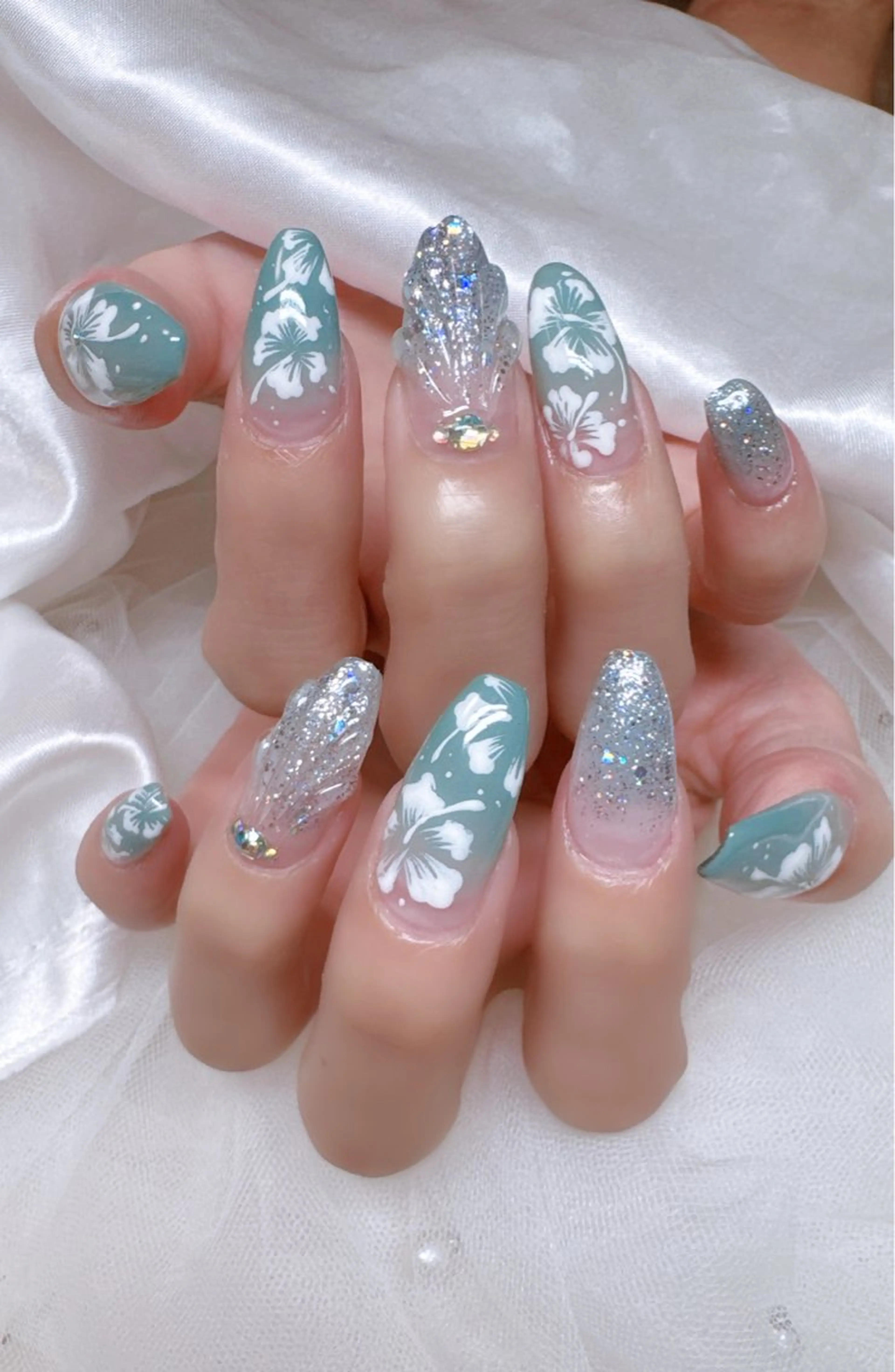 ネイル ハンドネイル 高島 夏海のネイルデザイン