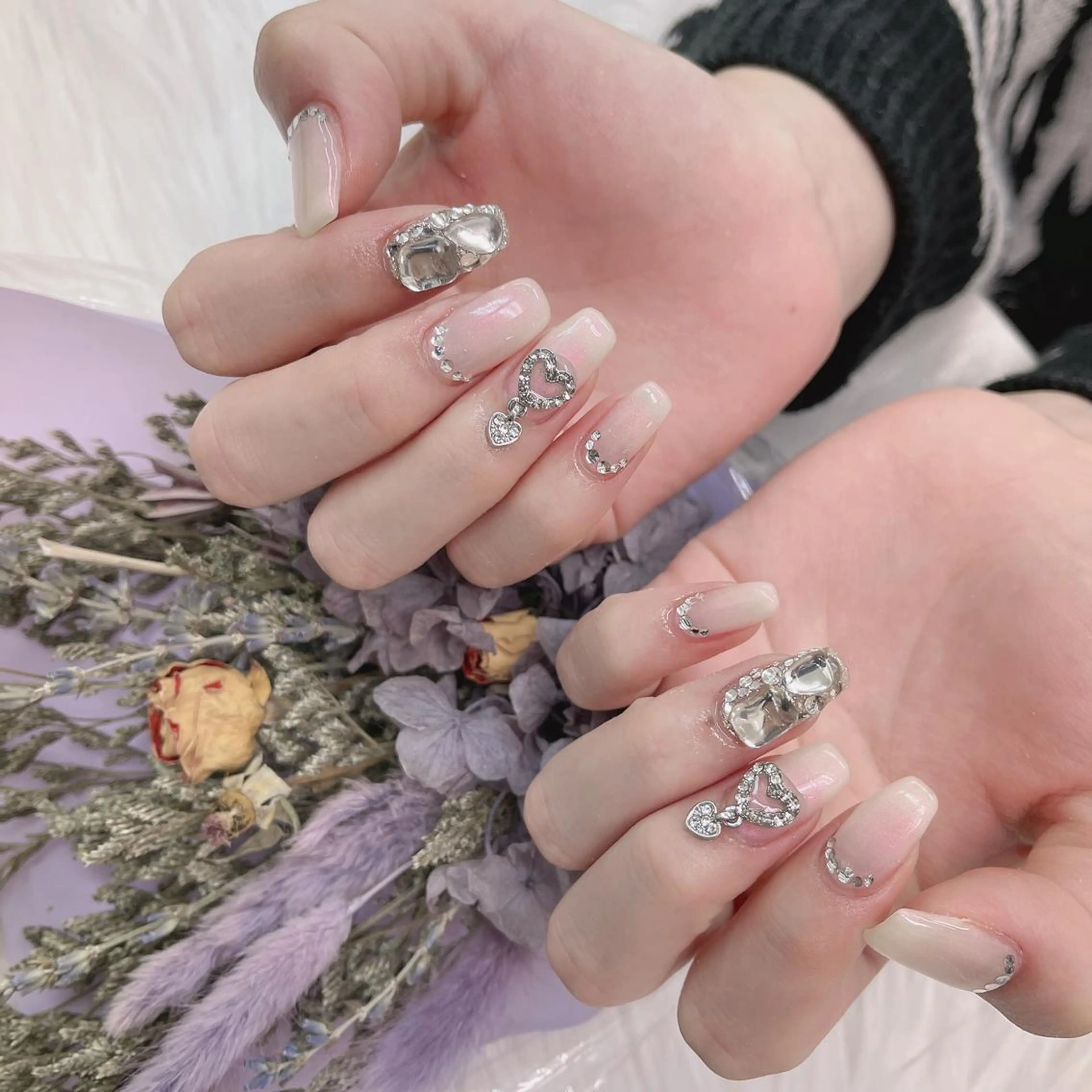 ネイル 🦋ネイルサロン ブラン🌈ゆりのネイルデザイン