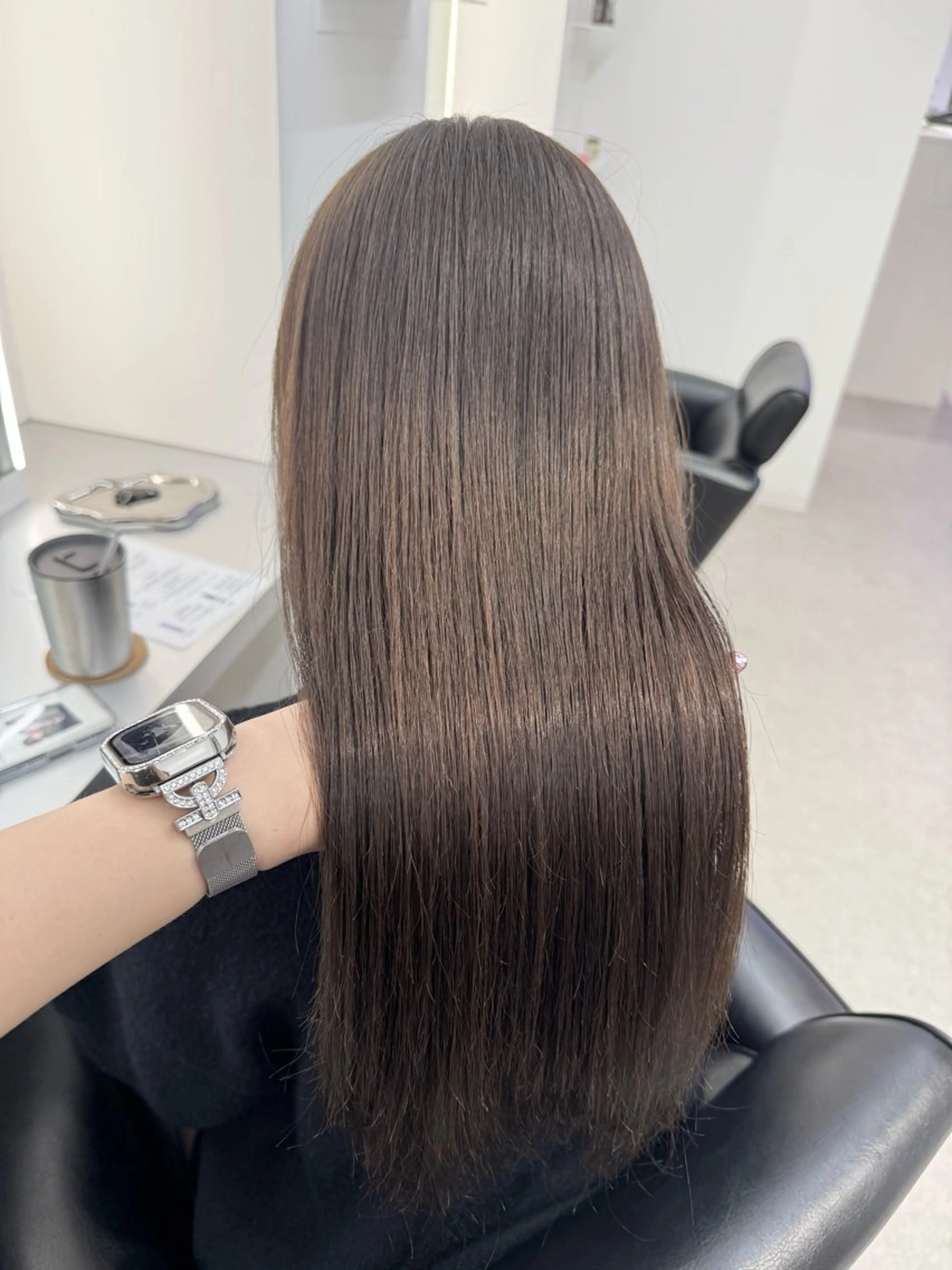 透明感・艶感カラー🫧+髪質改善トリートメント+カット✂︎（毛先・毛量調節のみ）の写真