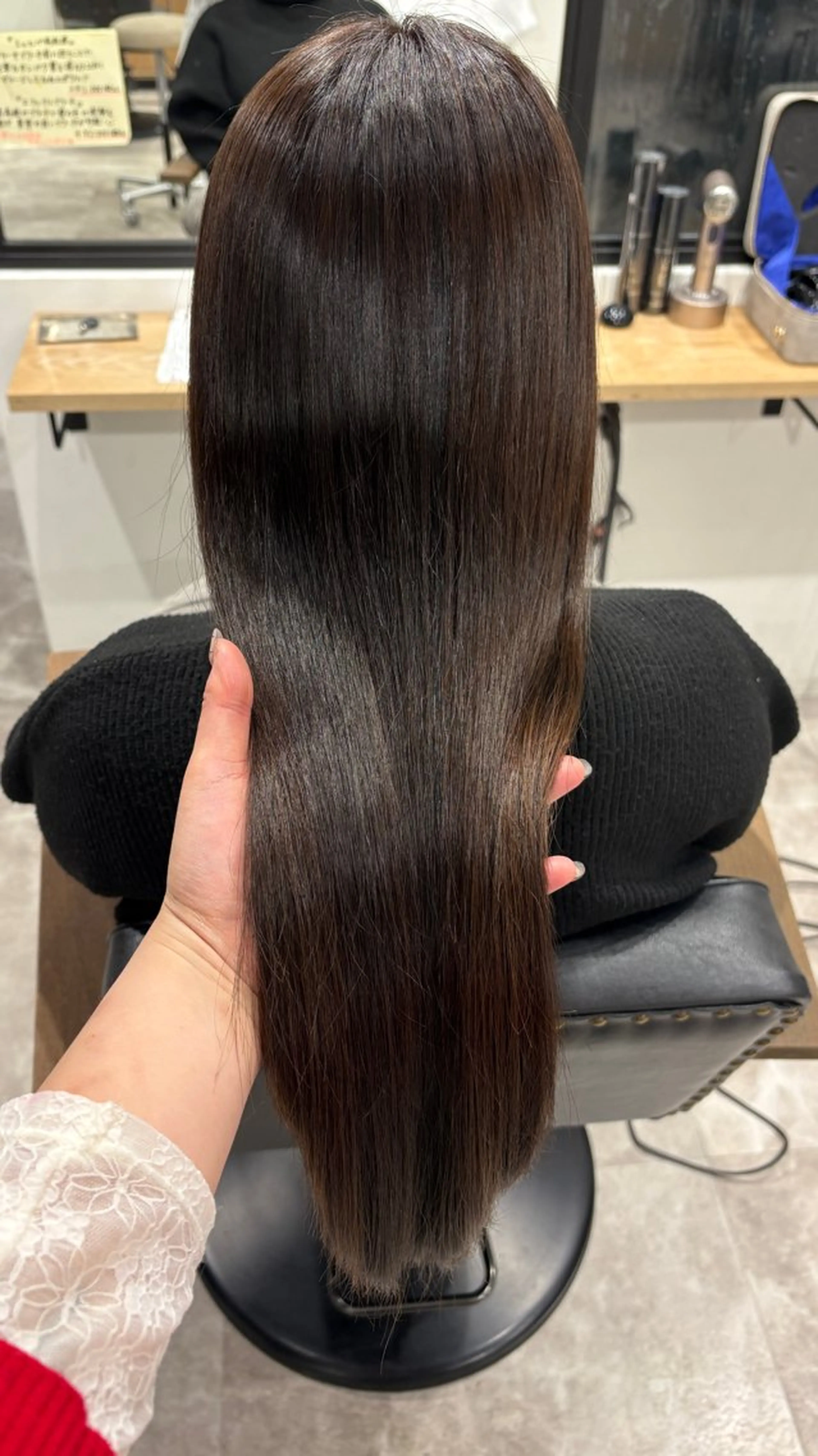 ロング カラー 河野 いずみのヘアスタイル