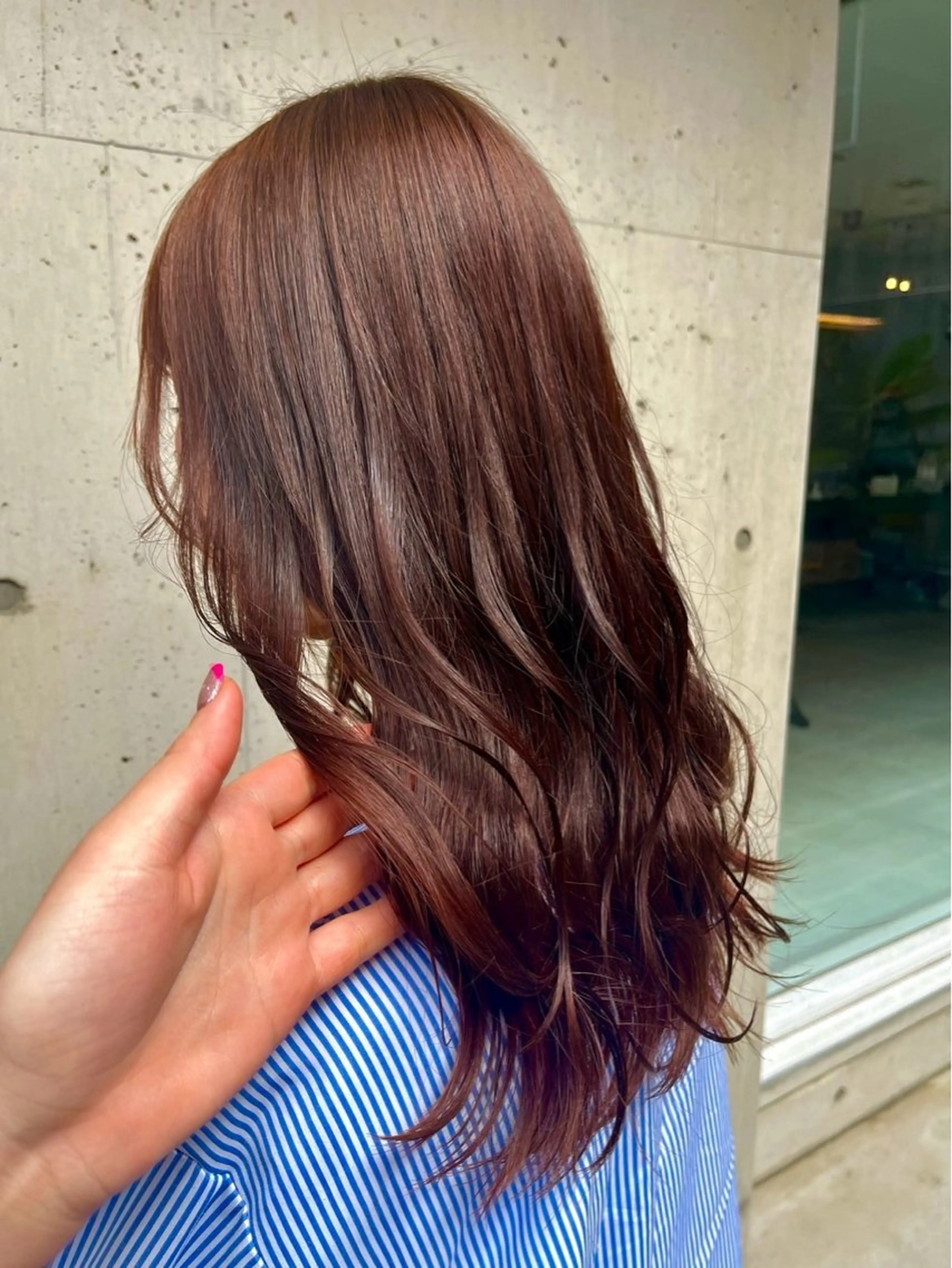 セミロング カラー ブラウンカラー ピンクカラー ピンクブラウン ヘアカラー 中山 達斗のヘアスタイル