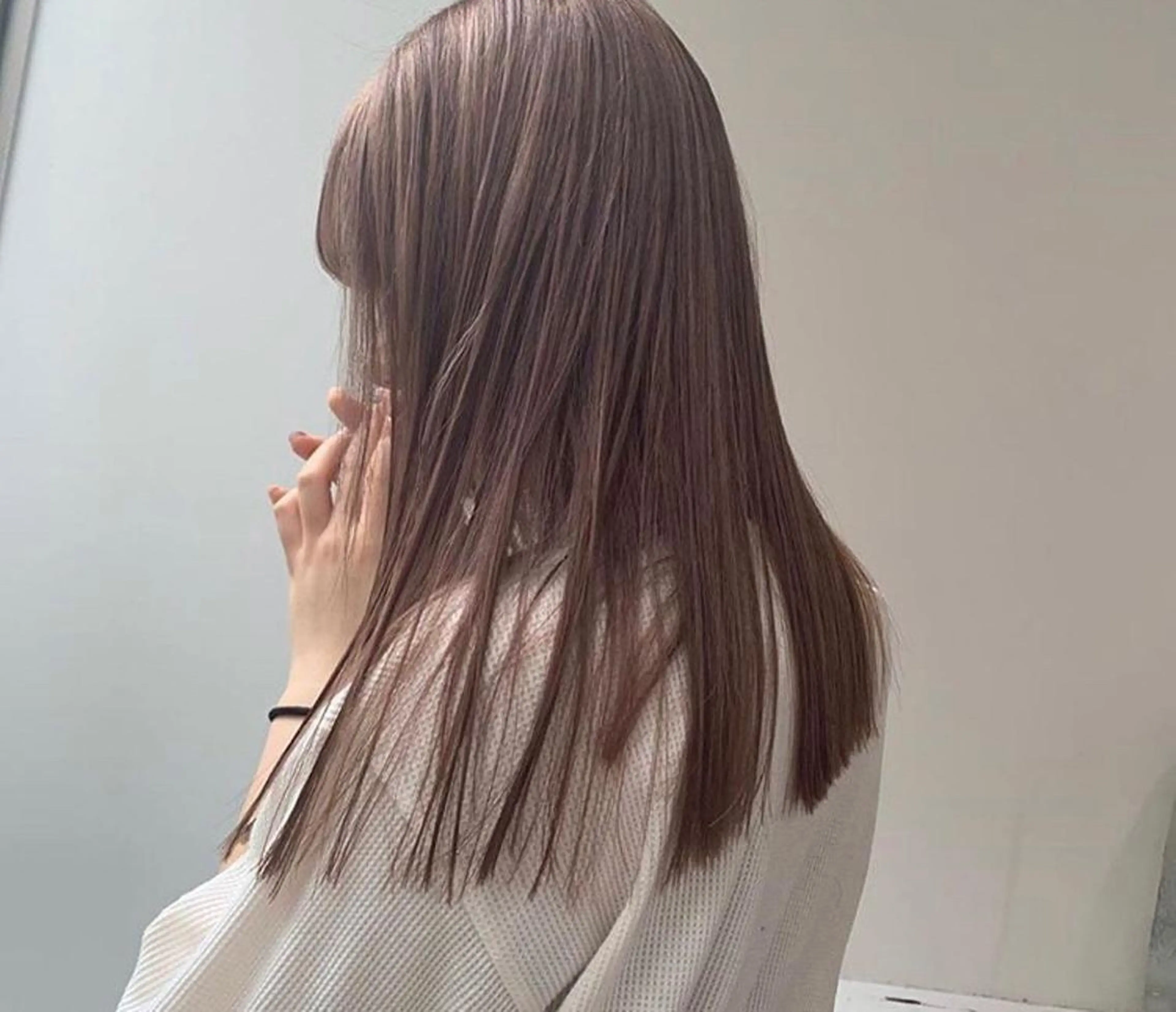 ロング カラー 美容室アークス所属・美容室ARKS 黒田杏奈のマツエク・マツパデザイン