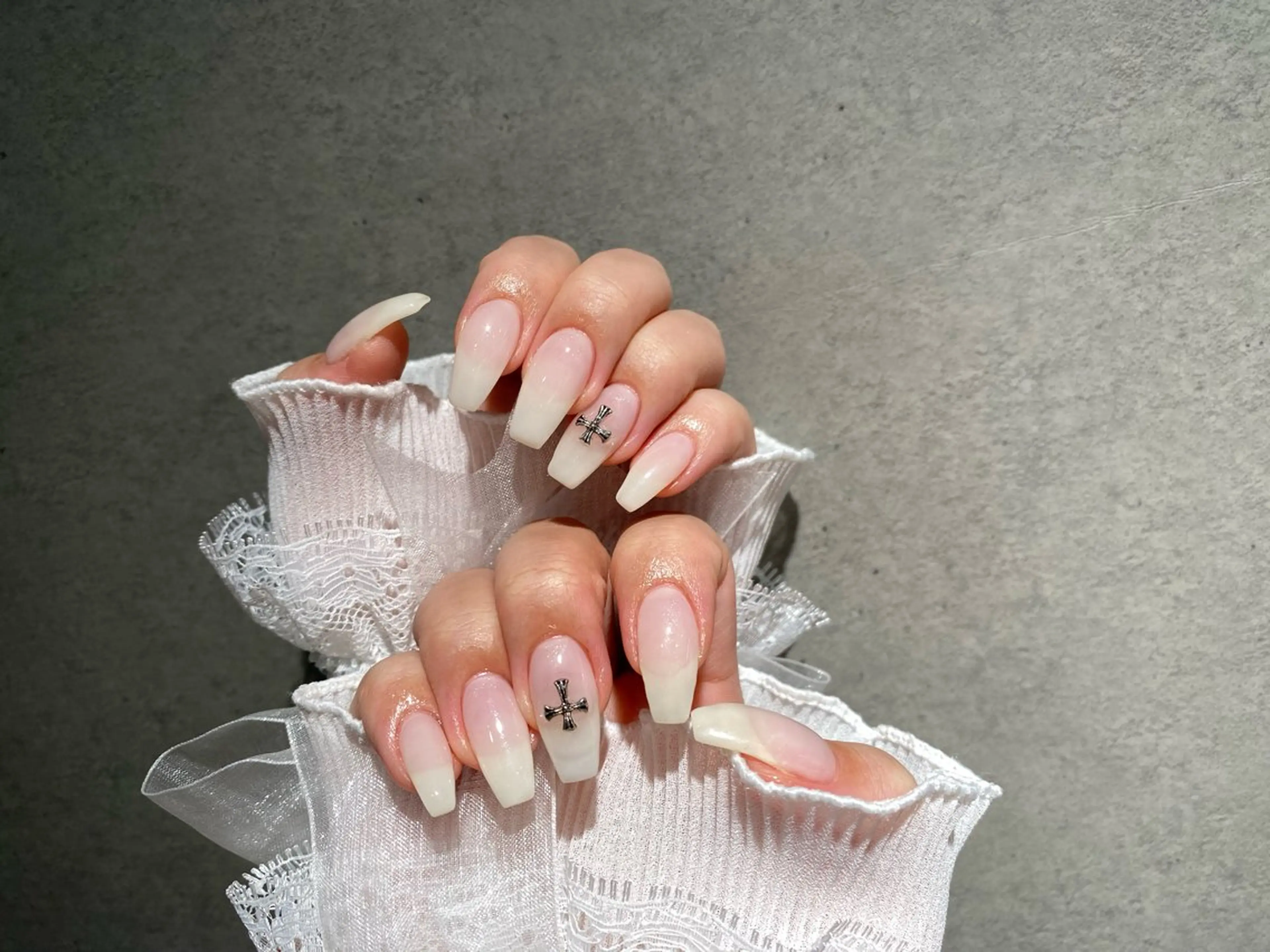 ネイル I-nailロング /ワンホン/キラキラのネイルデザイン