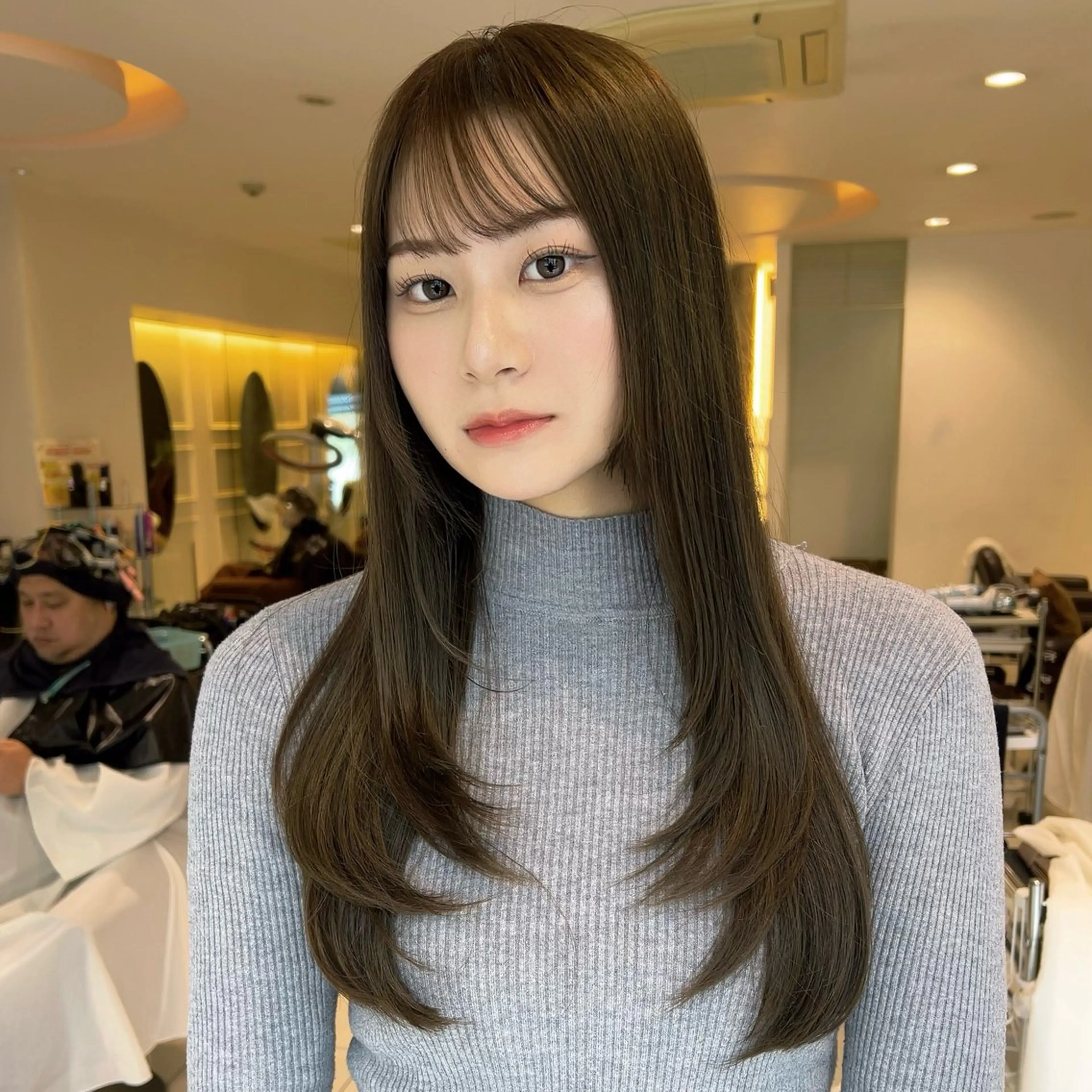 ロング モデル募集/カレン /レイヤーカットのヘアスタイル