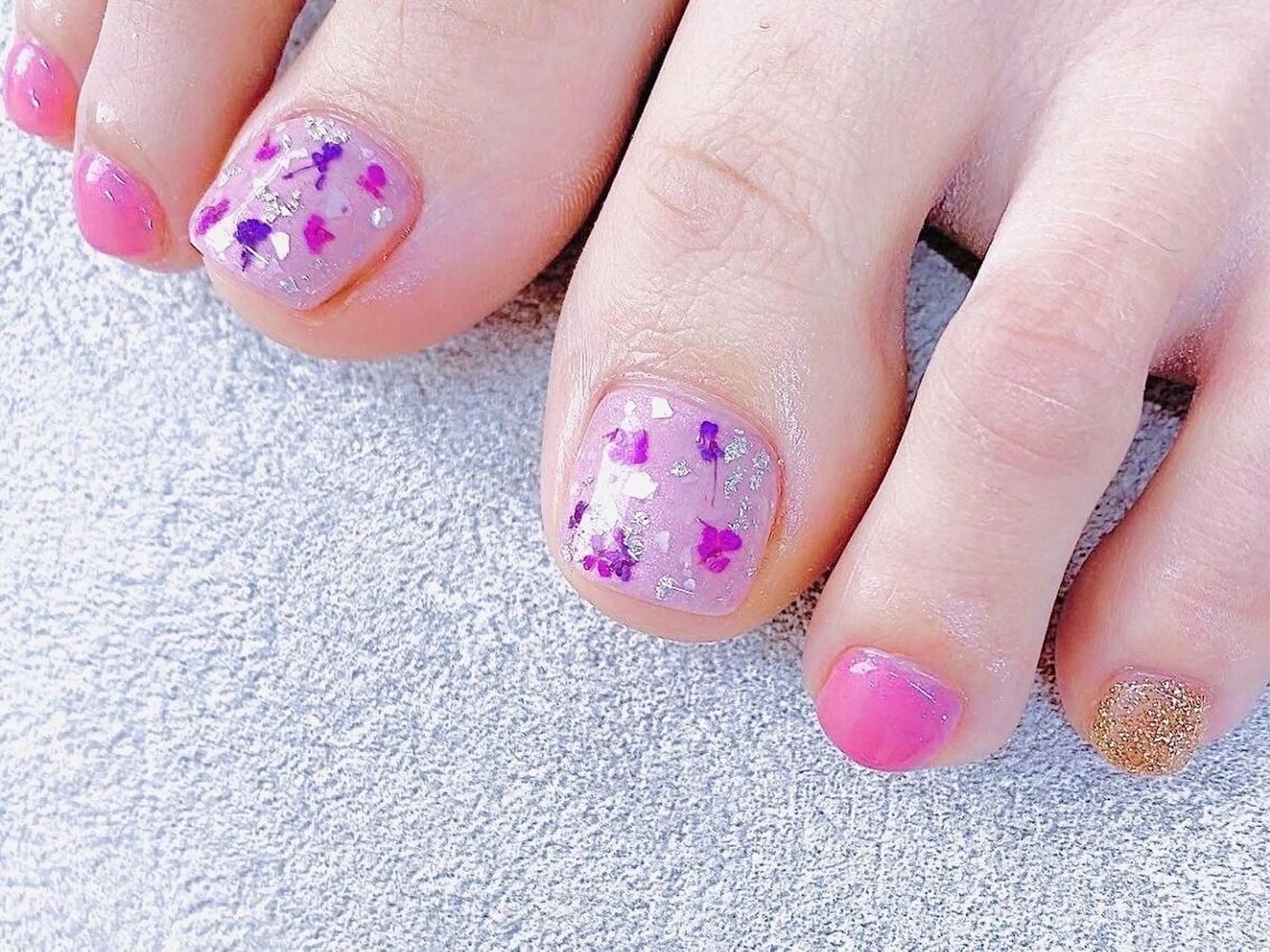 ネイル Salute本店 🦋仲原里佳のネイルデザイン