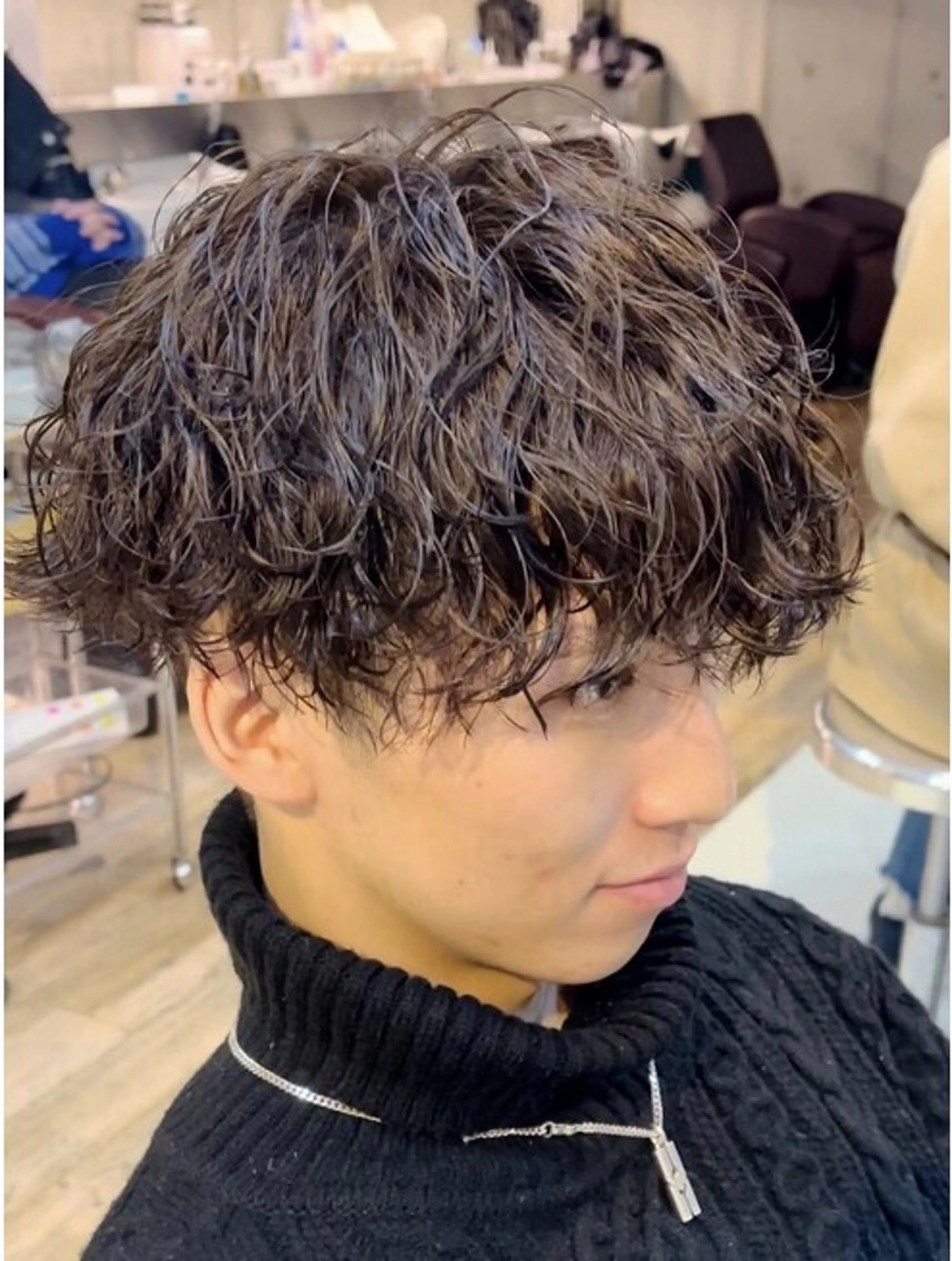 ショート 横浜 /シャドウ／ツイスパのヘアスタイル