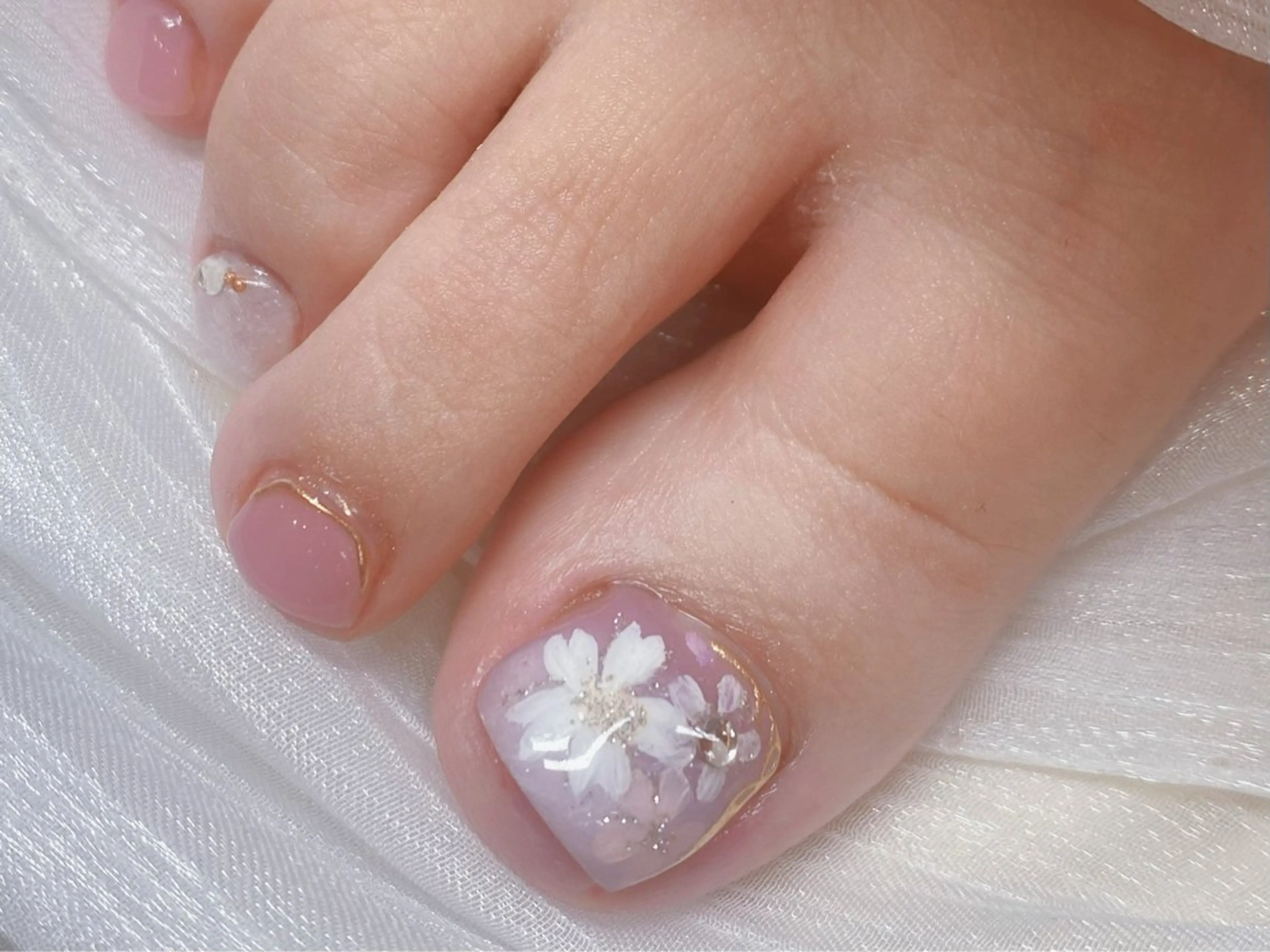 ネイル フットネイル LingK/nail 高士 翔子のネイルデザイン