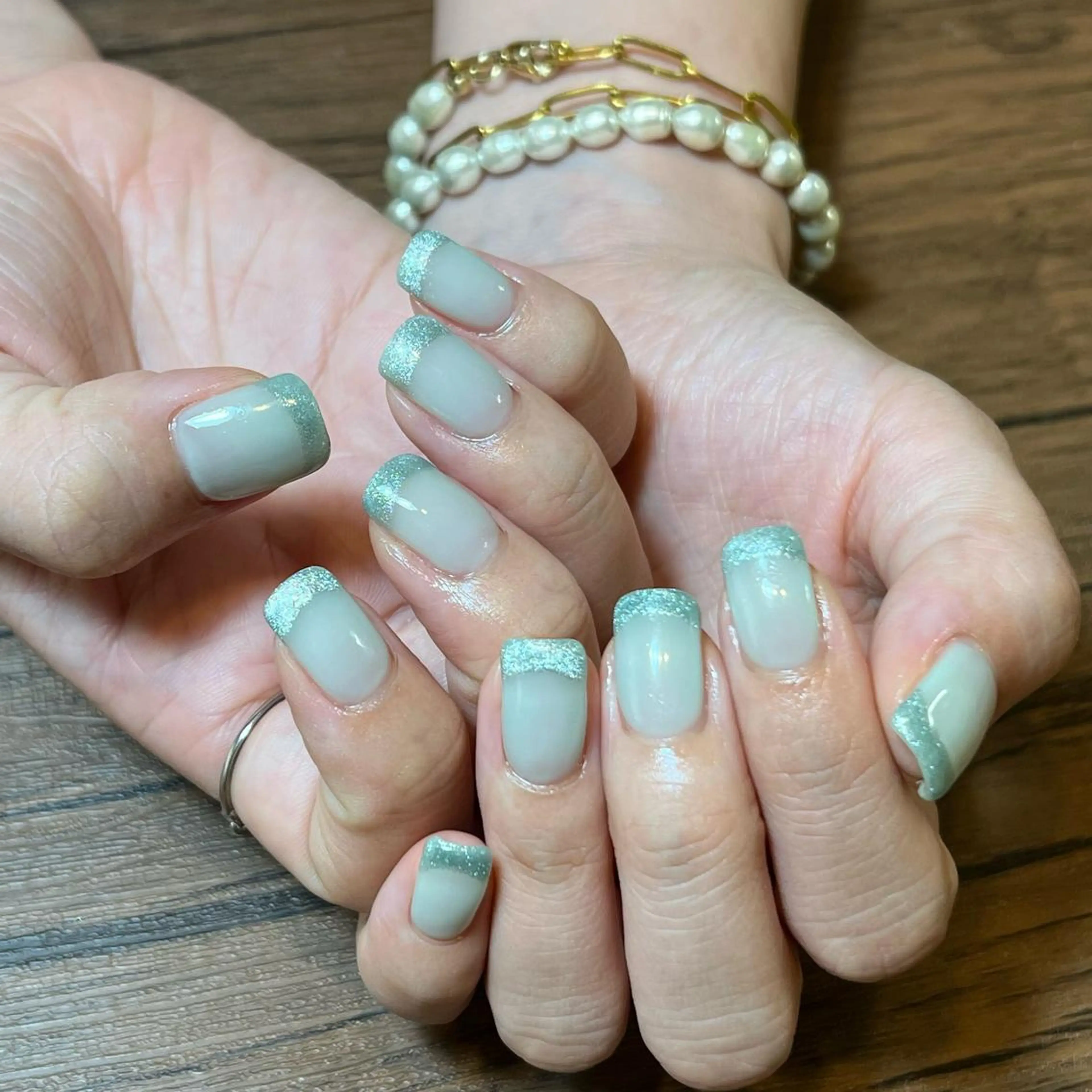 ネイル フレンチネイル マグネットネイル マグネットフレンチ HENRIETTA NAILSALONのネイルデザイン