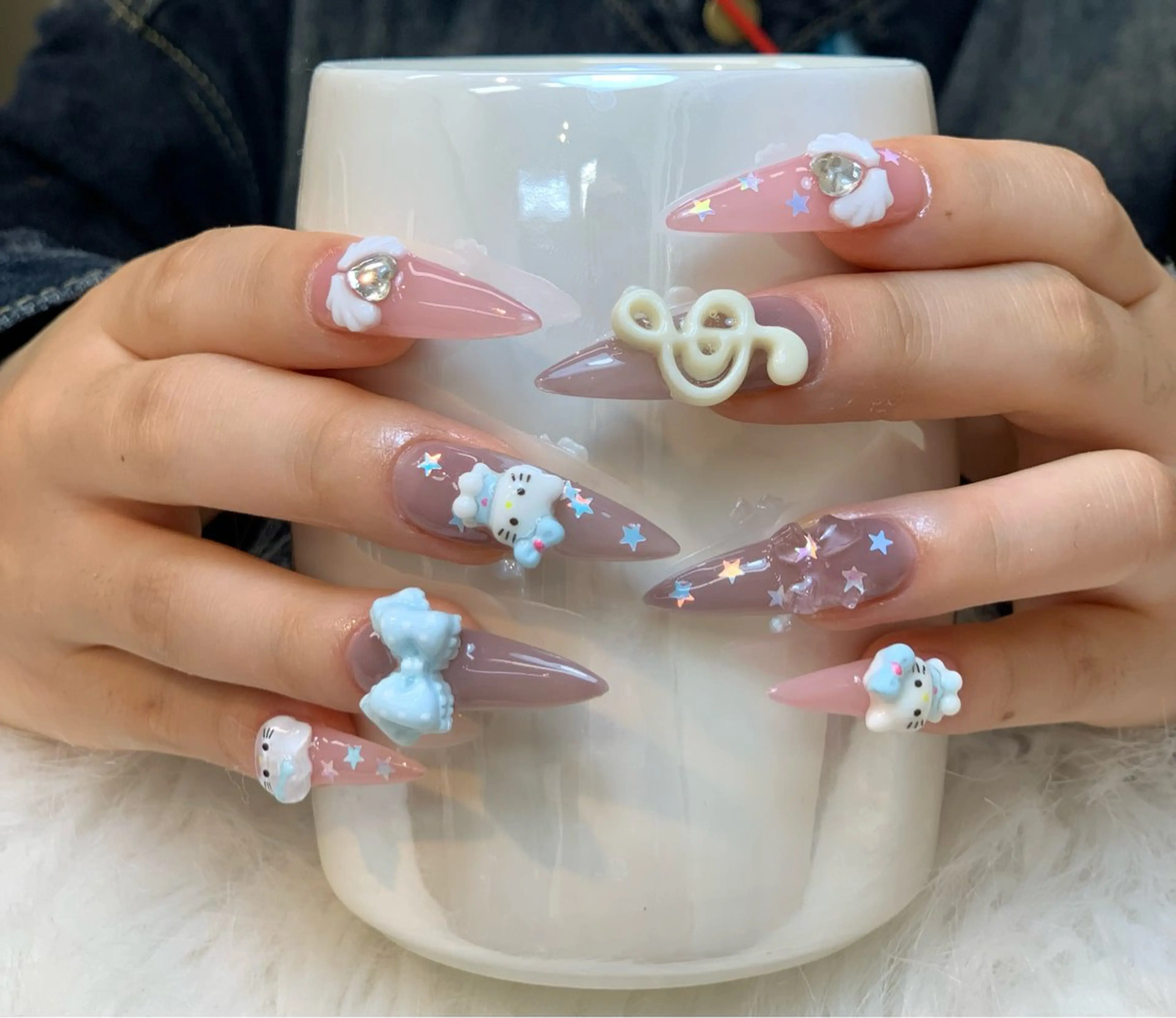 ネイル アートネイル 長さ出し ジェルネイル マグネットネイル ニュアンスネイル ハンドネイル Cloudy Chan 歌舞伎町のネイルデザイン