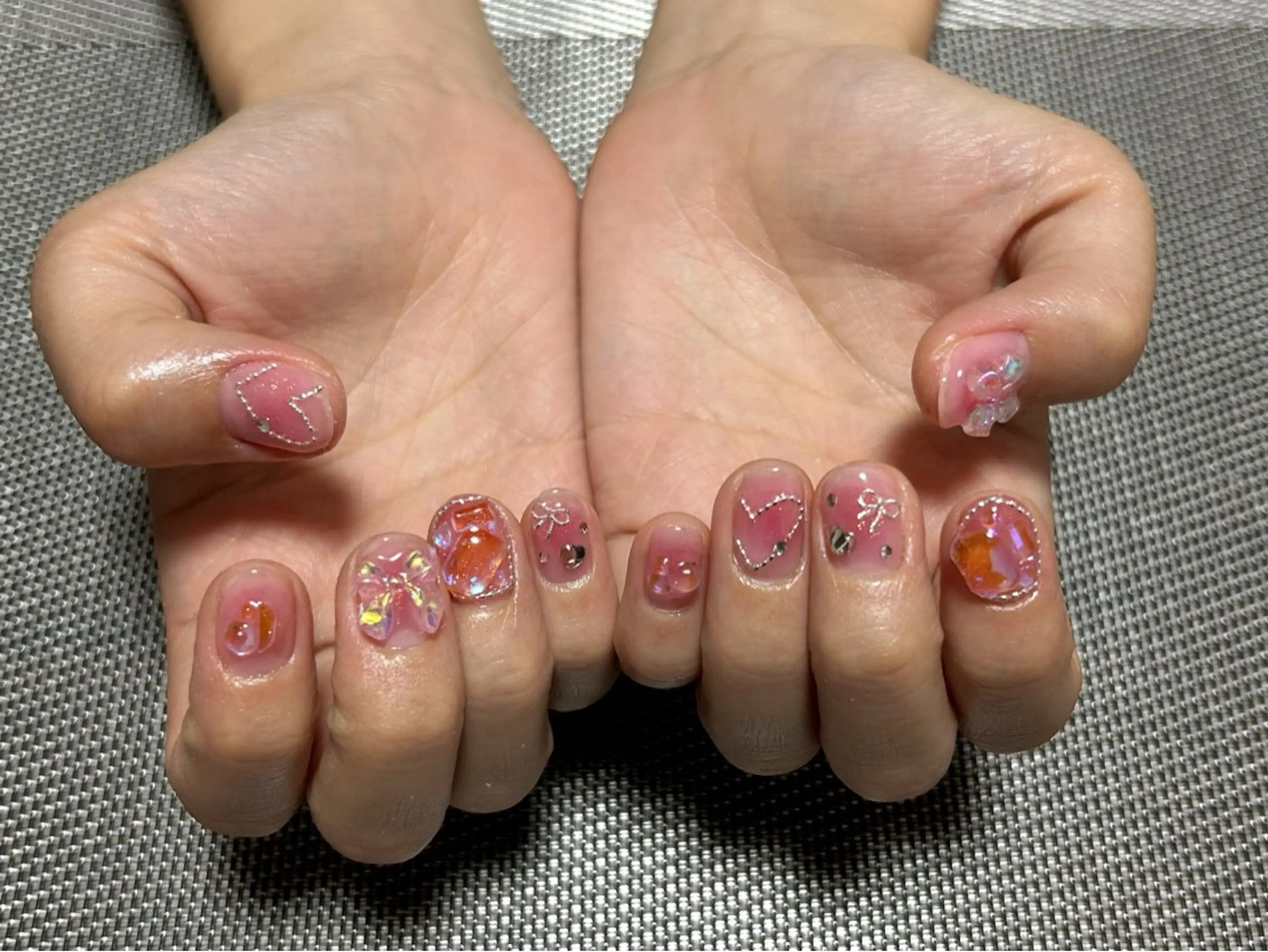 ネイル チークネイル ハンドネイル i nailのネイルデザイン