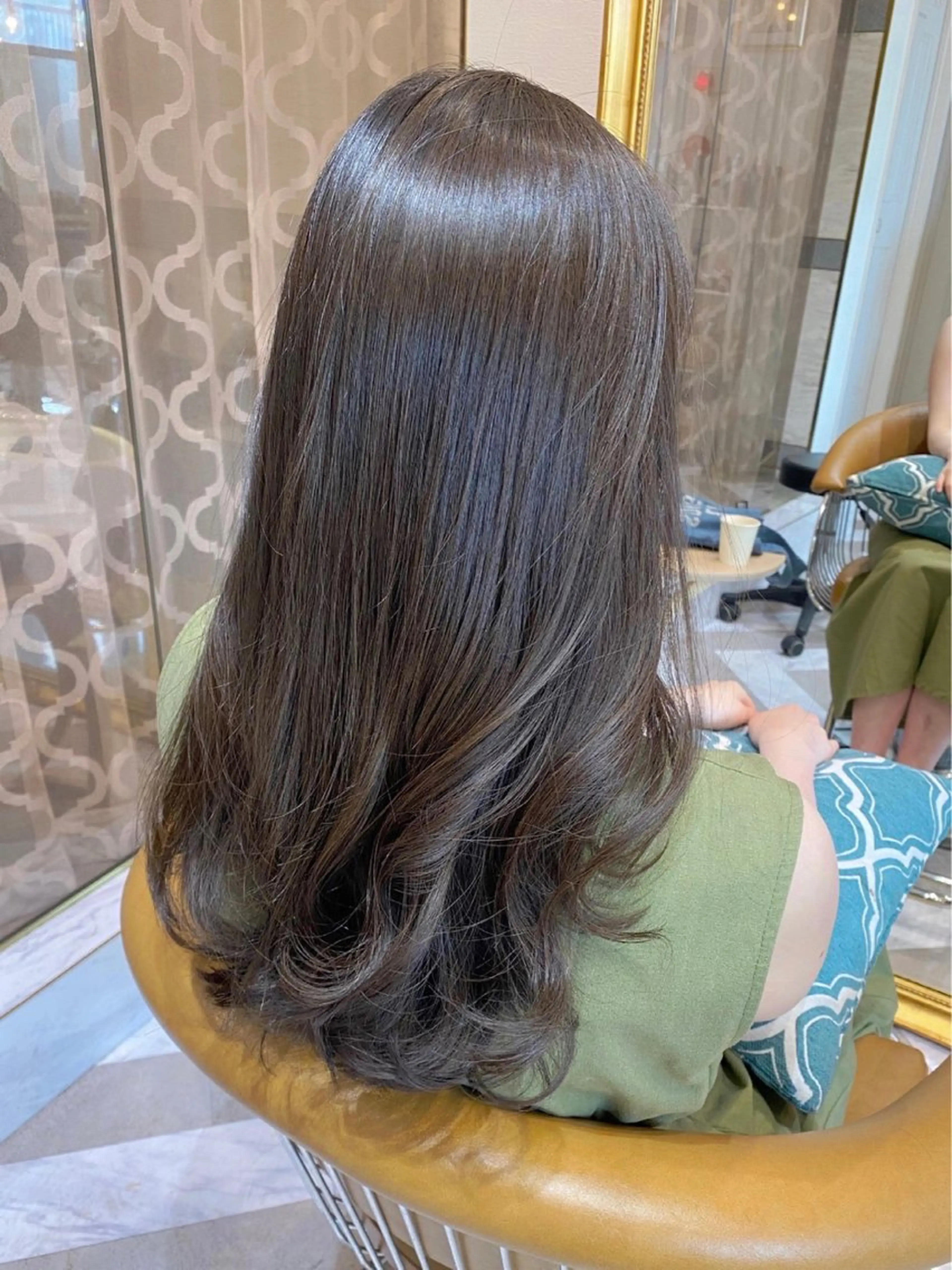 ロング カラー カット ヘアカラー トリートメント レイヤーカット /透明感カラー西田のヘアスタイル