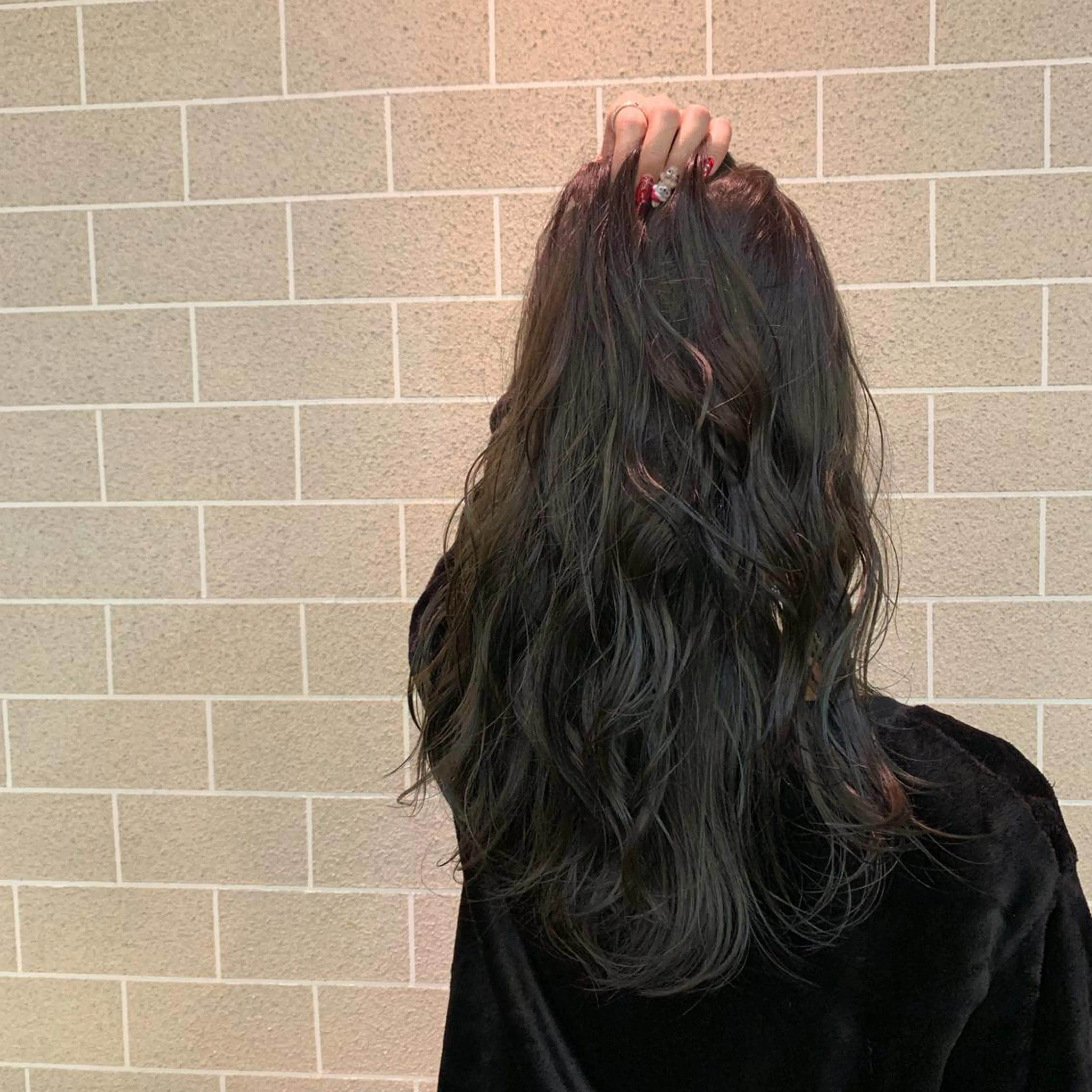 ロング カラー パーマ ヘアアレンジ メンズ キッズ マツエク・マツパ ベージュカラー オリーブベージュ Luela堅田所属・田中 裕士のヘアスタイル