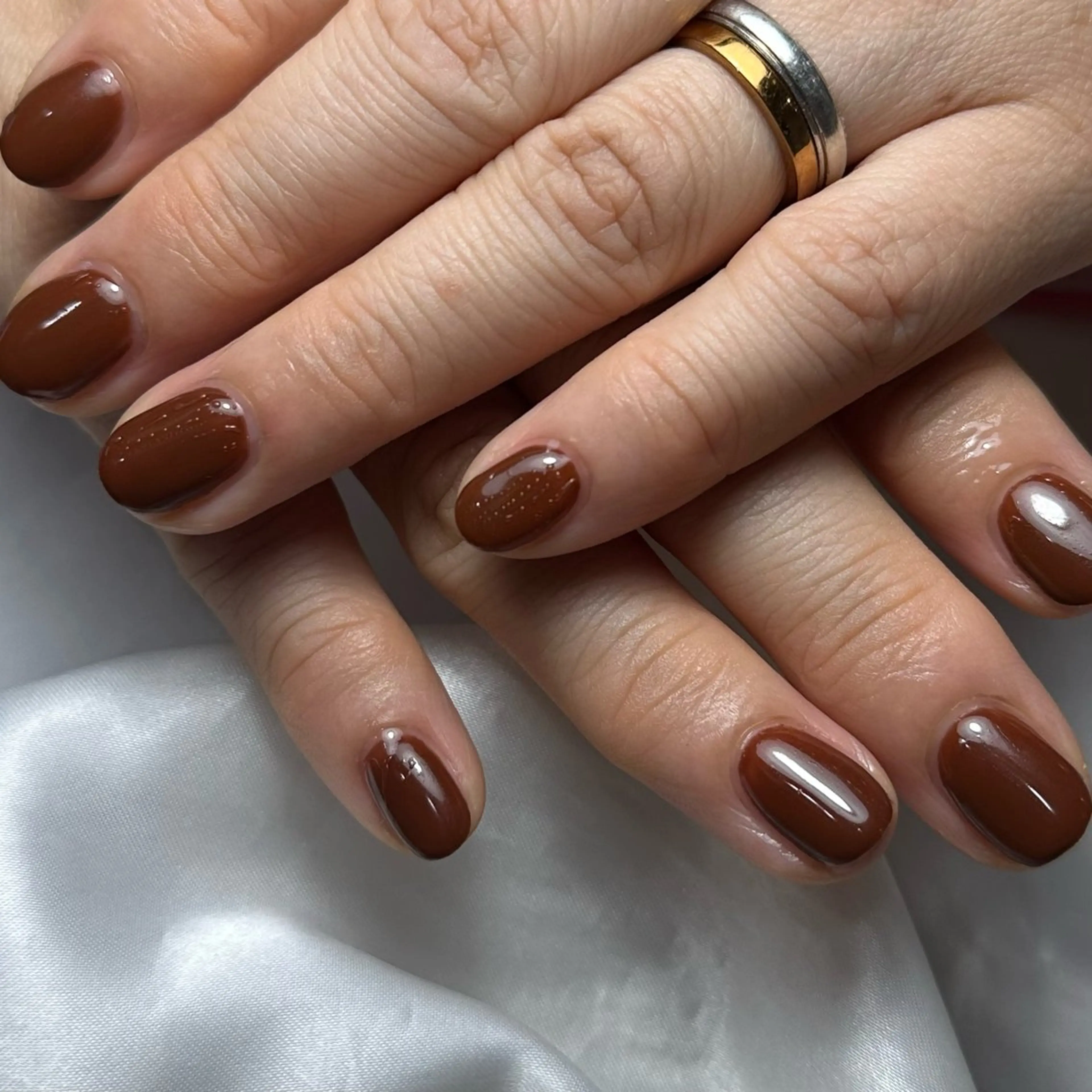 ネイル ブラウン ハンドネイル Ray nail natsu🎀のネイルデザイン