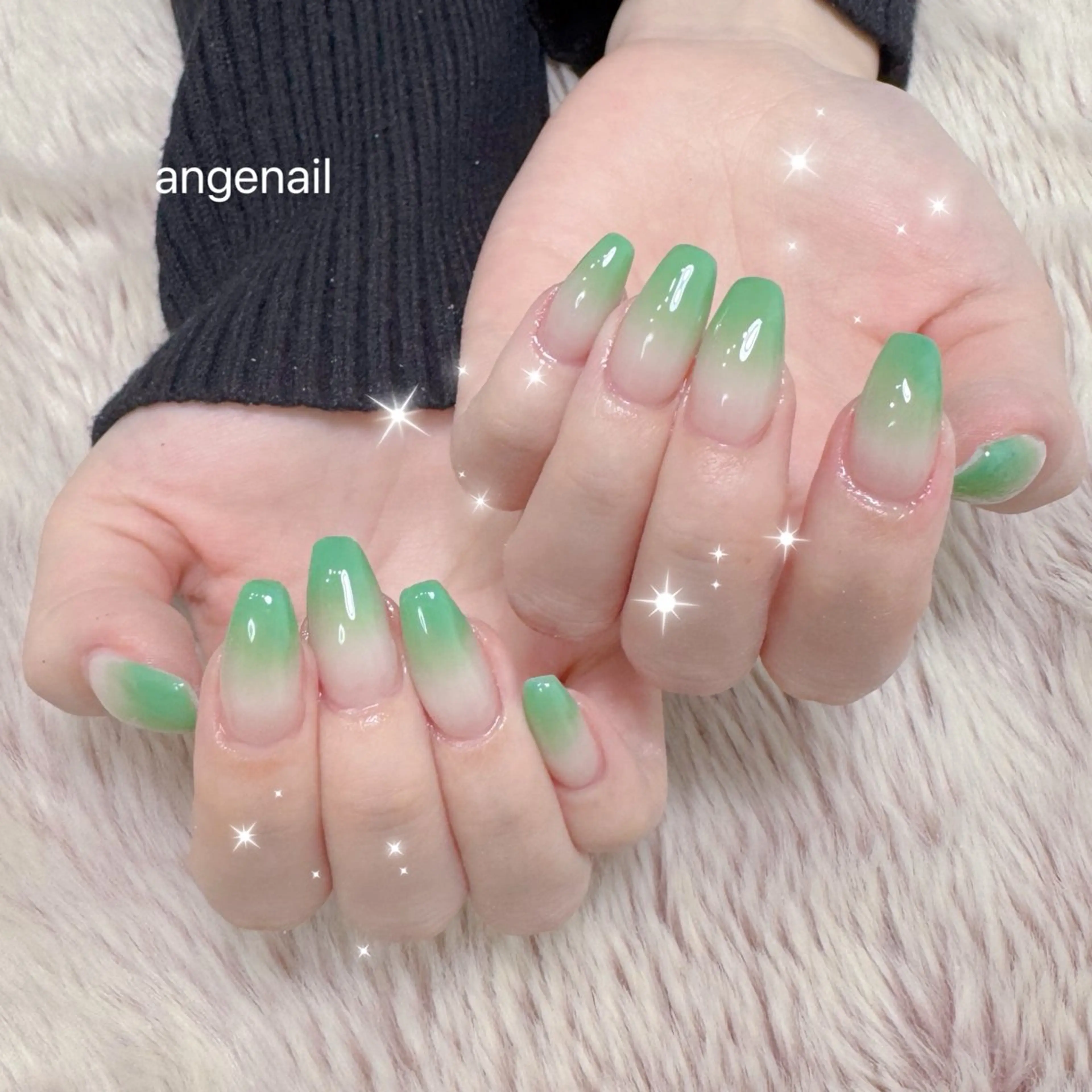 ネイル ハンドネイル オーナーネイリスト MAKIのネイルデザイン