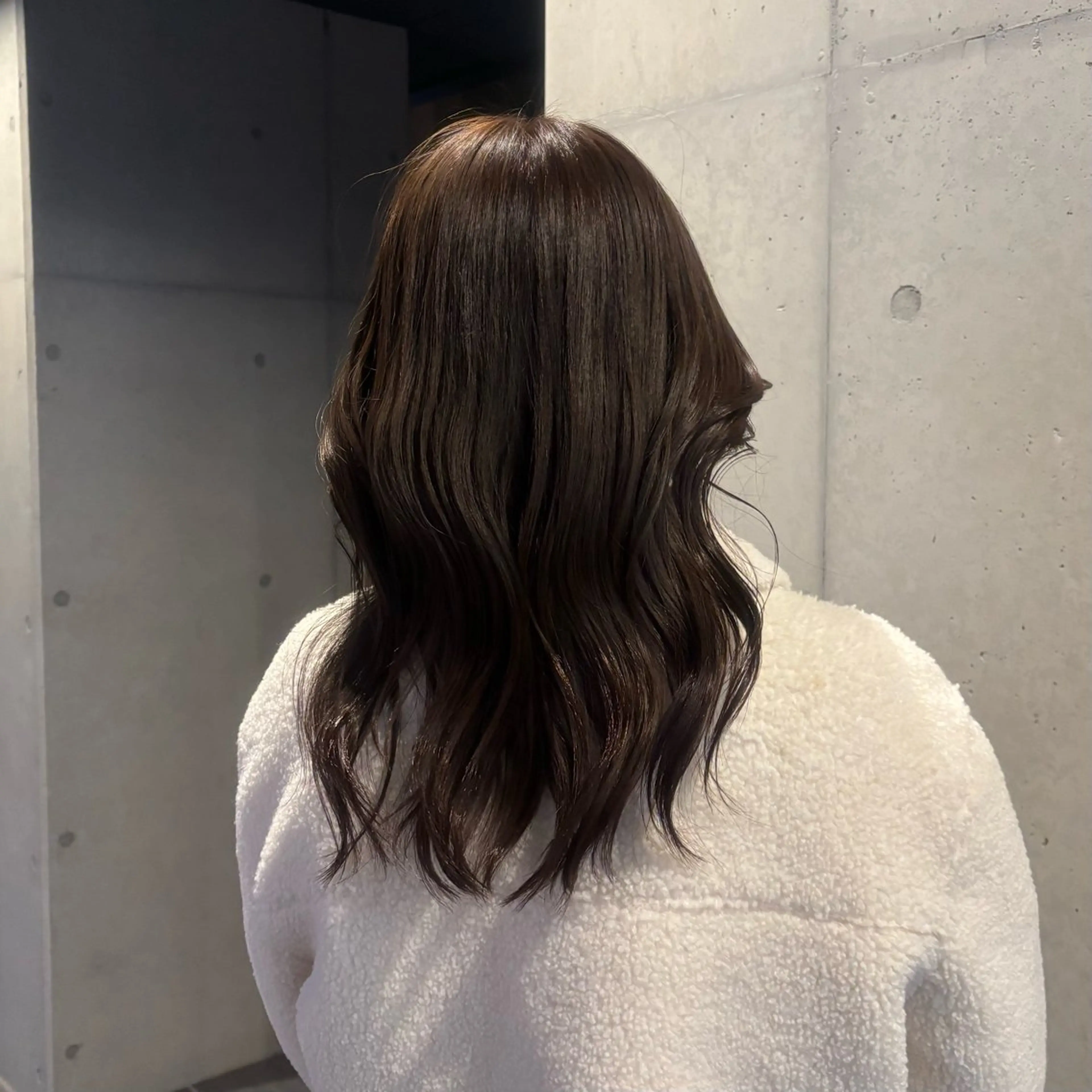 カラー ベージュカラー オリーブベージュ ヘアカラー トリートメント 〖❁田尻千尋| LEONID❁〗のヘアスタイル