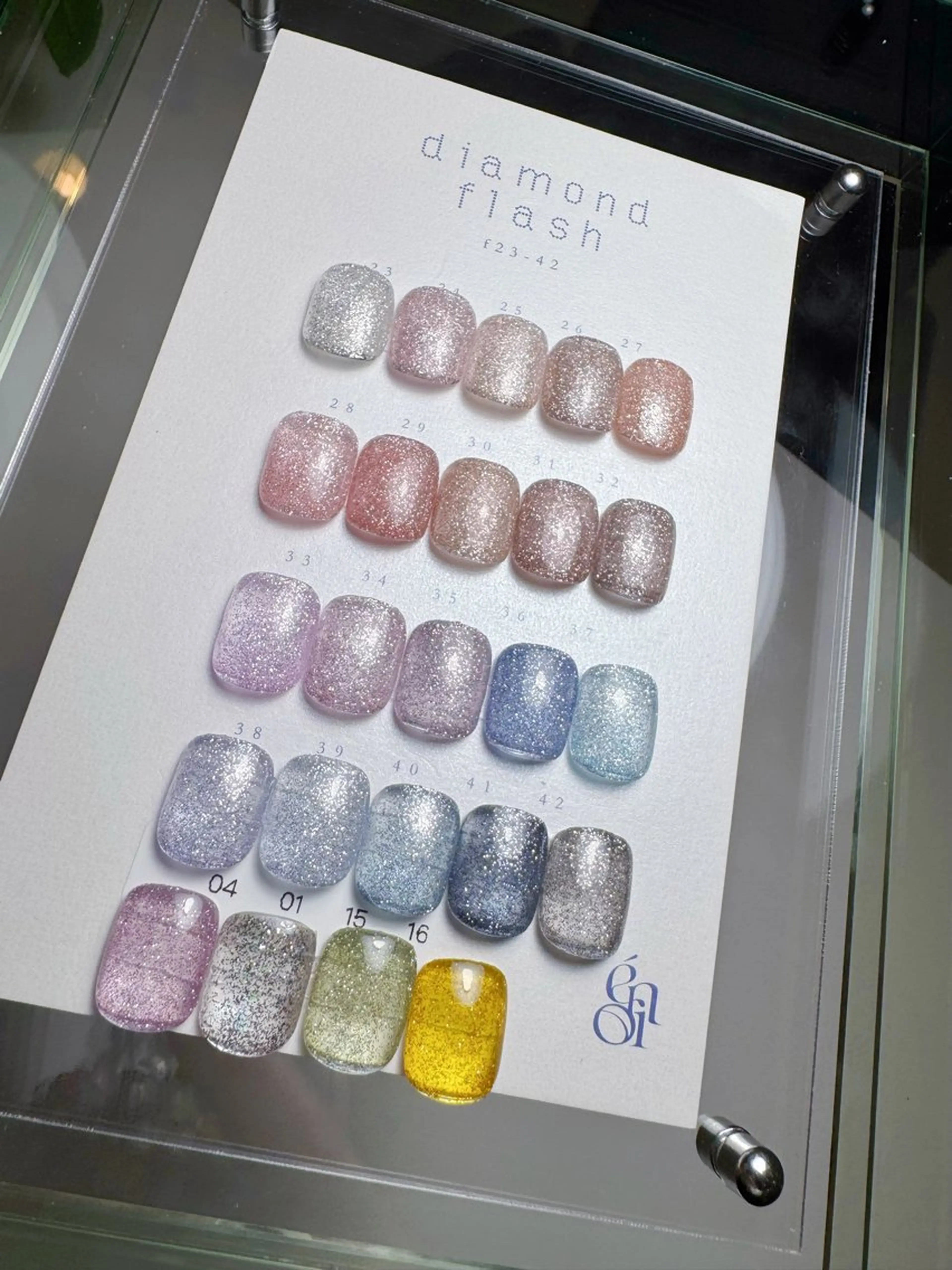 「NEW OPEN」ハンド🫱ラメワンカーラ/ラメグラデーション(❤️パラジェル、❤️énoiジェル使用)の写真