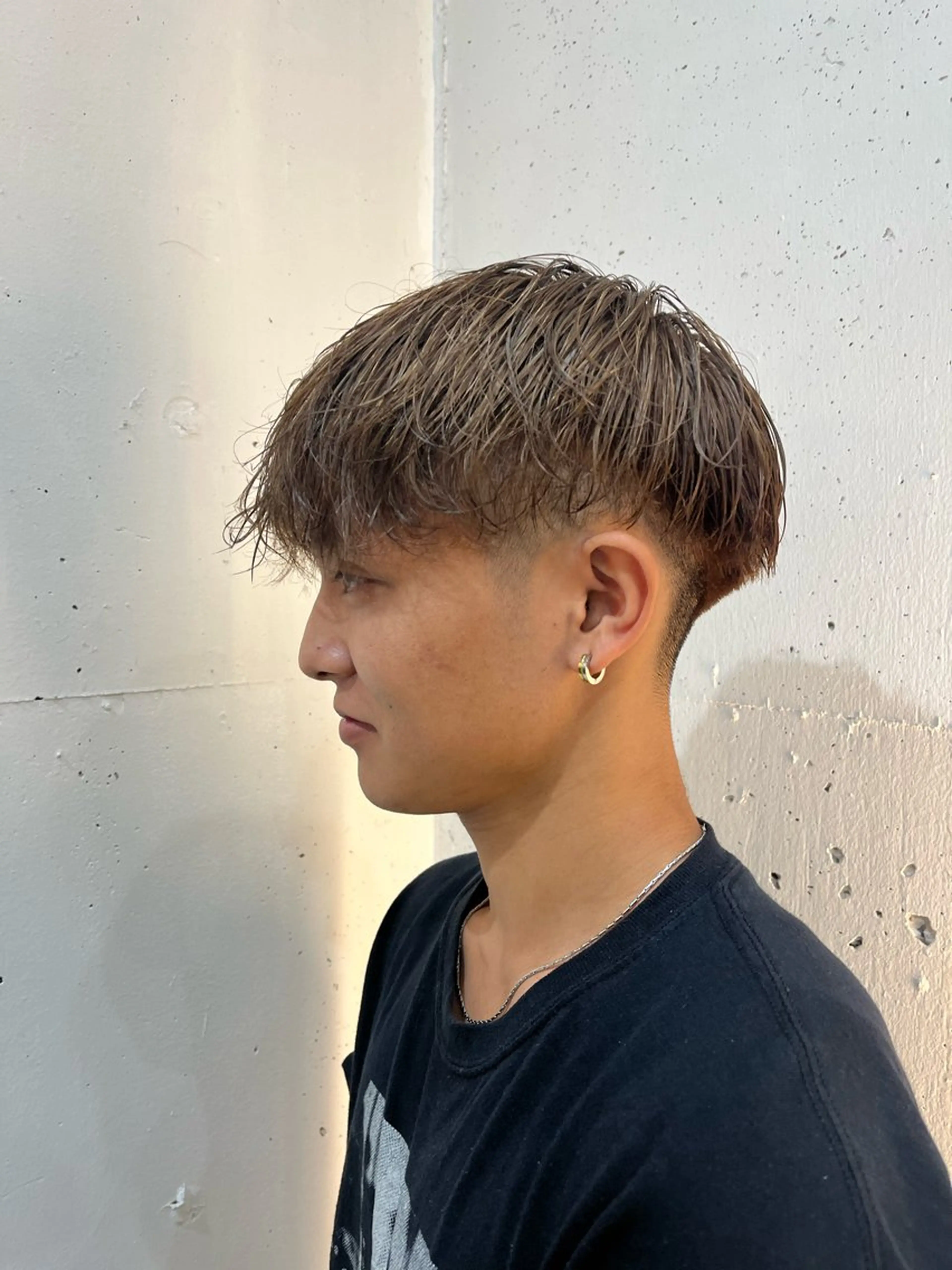 カラー ブリーチ 森山 謙斗のヘアスタイル