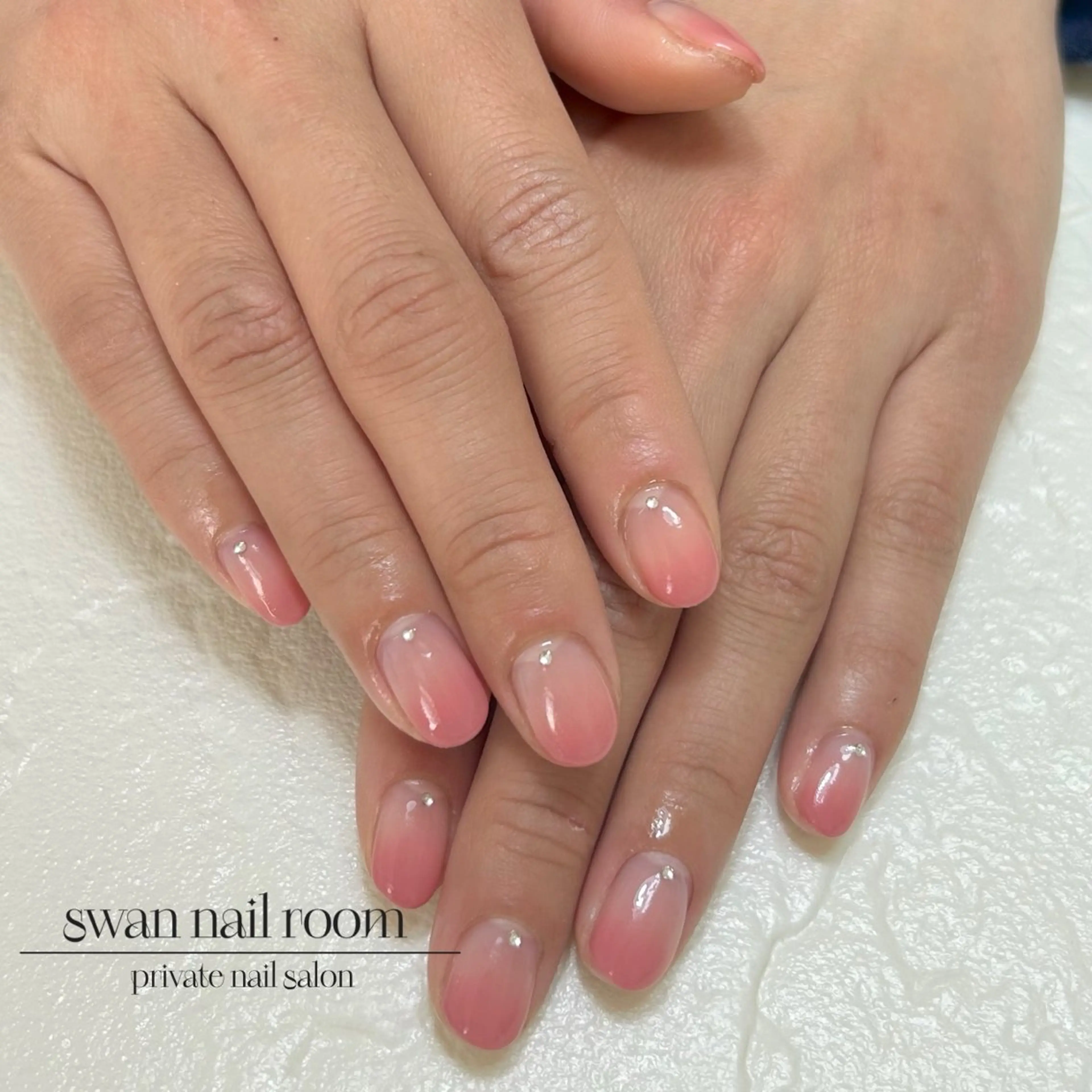 ネイル グラデーション ピンク swan  nail room所属・swan nail roomのネイルデザイン