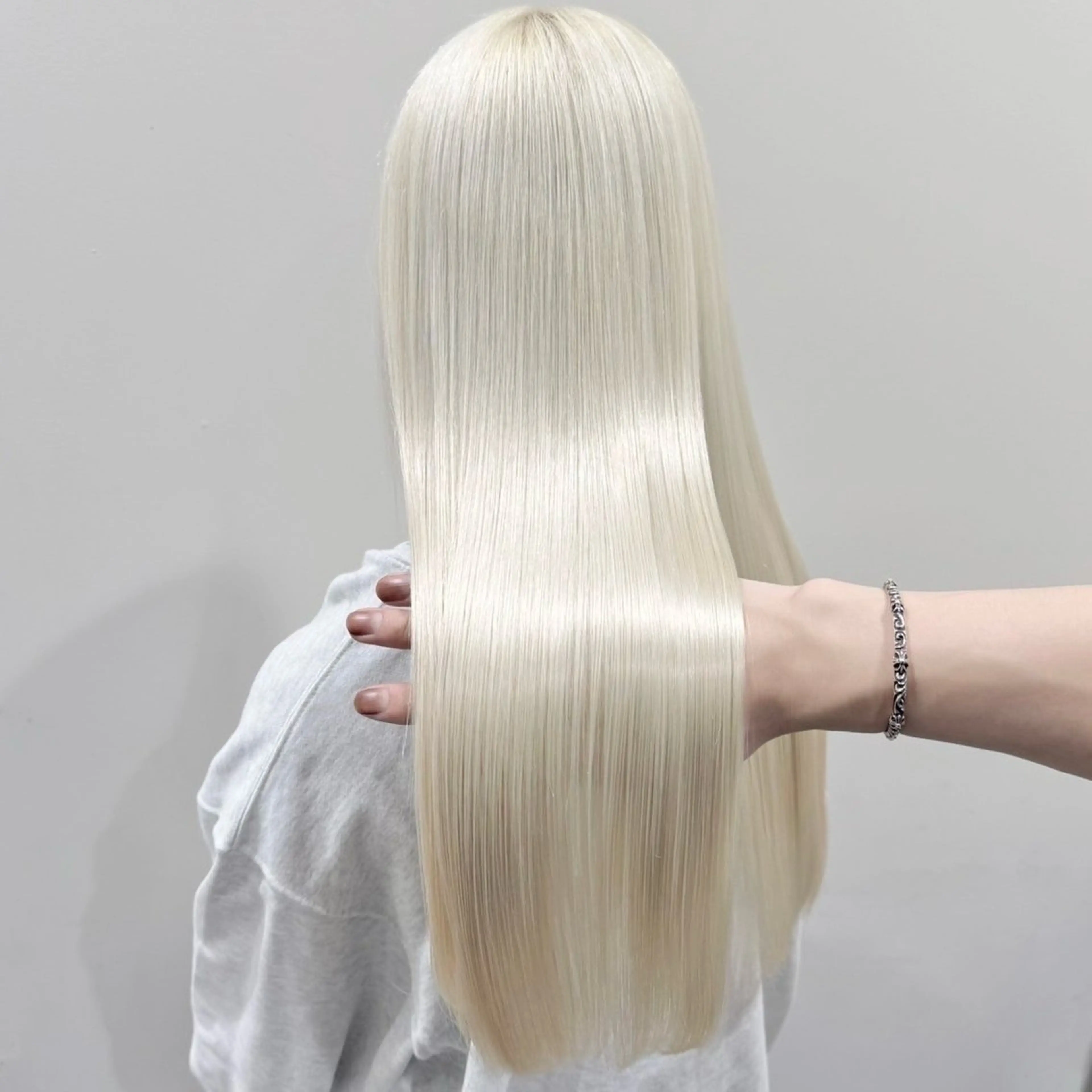 ロング カラー カット ヘアカラー トリートメント ヘッドスパ 女性支持率No.1ハ イトーン特化神田真志のヘアスタイル