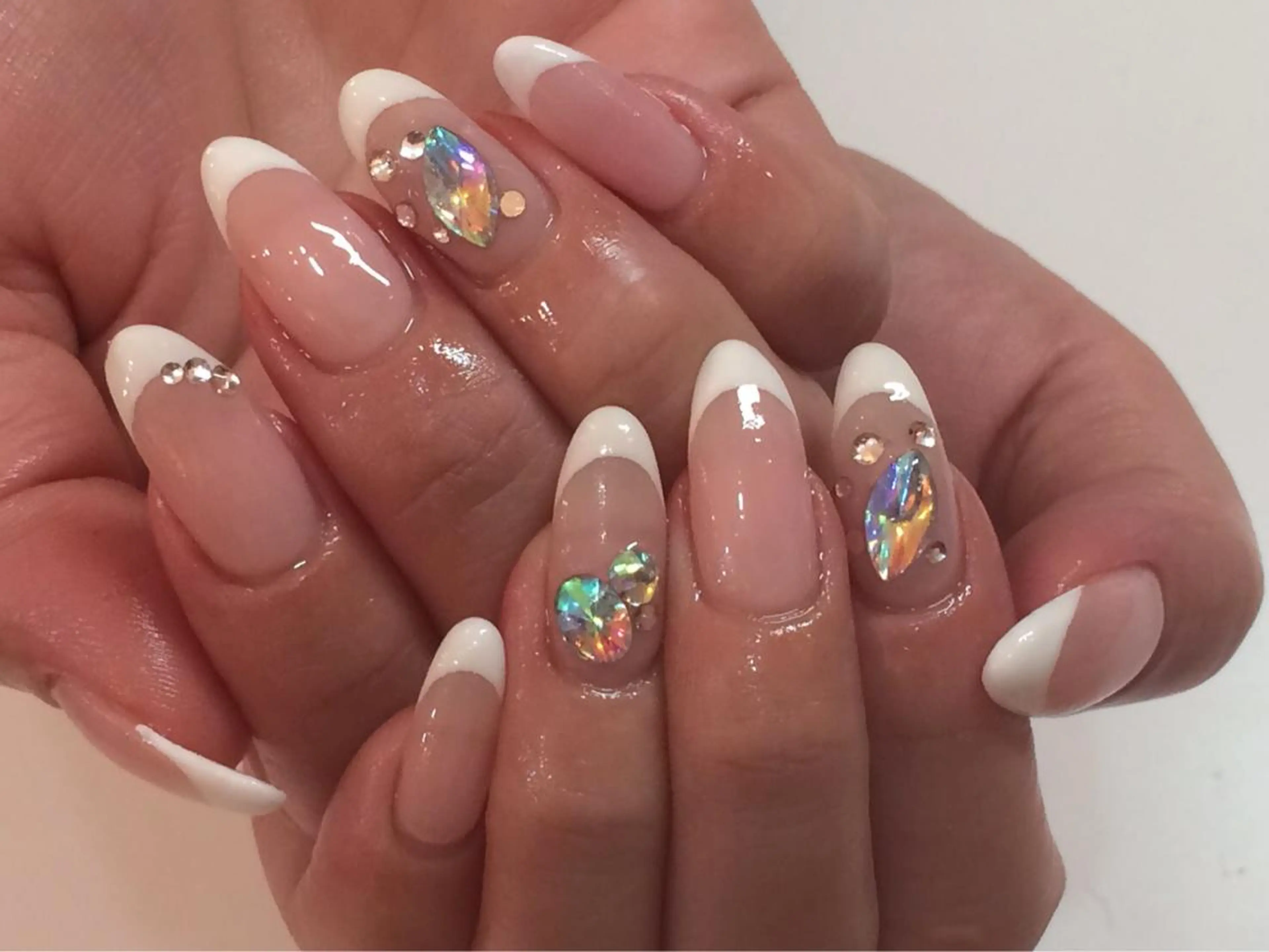 ミディアム ネイル クリスマス 成人式 冬ネイル クリスマス NAILSGOGO shibuyaのネイルデザイン