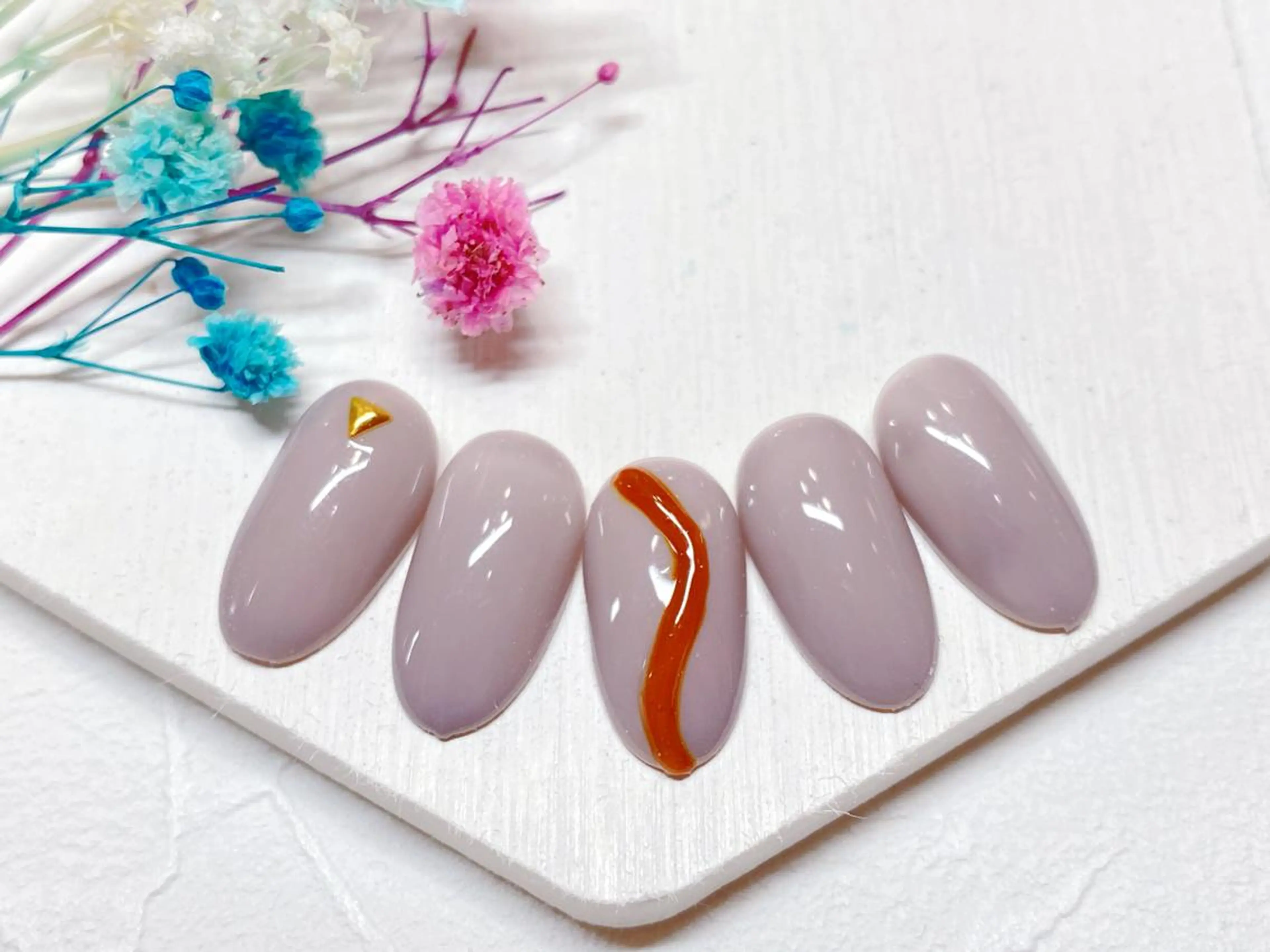 ネイル シンプルネイル ハンドネイル ネイリストYuri シェルウェリナ船橋のネイルデザイン