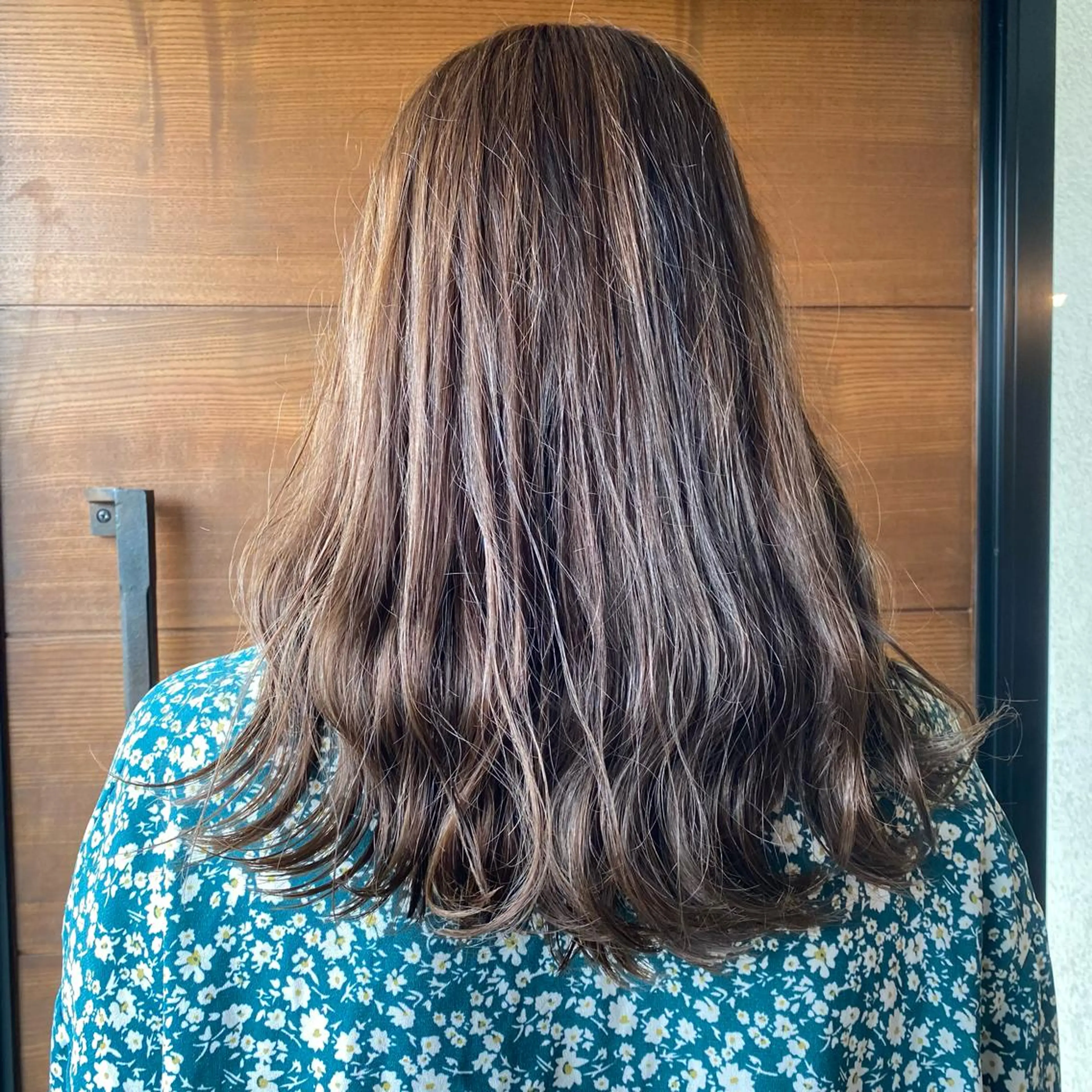 セミロング アッシュ アッシュブラウン geep Ryoyaのヘアスタイル