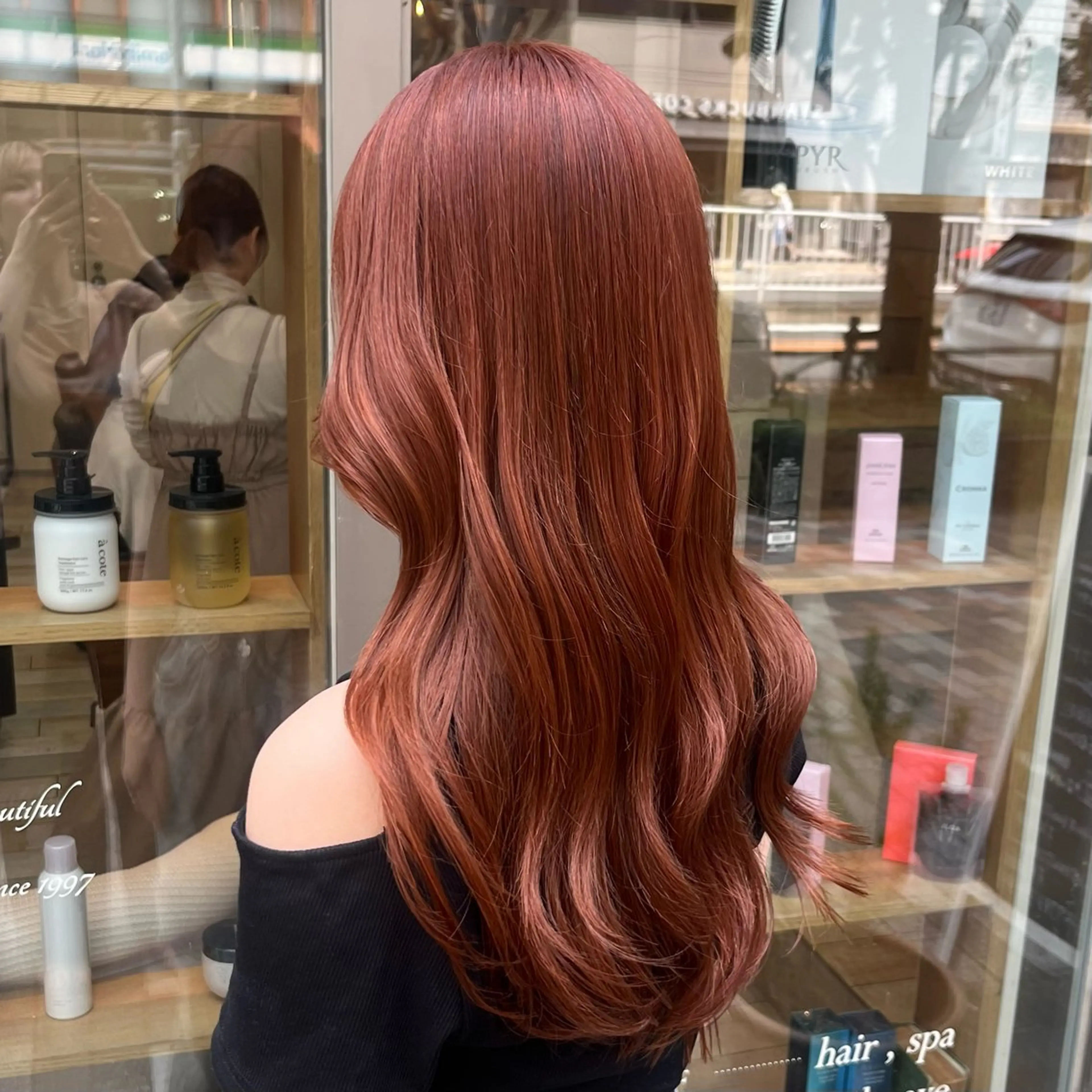 ✨25%off✨ ケアブリーチ＋透明感ワンカラー　髪質改善トリートメント付き🪄 顔まわりカット+1100円＋30分の写真