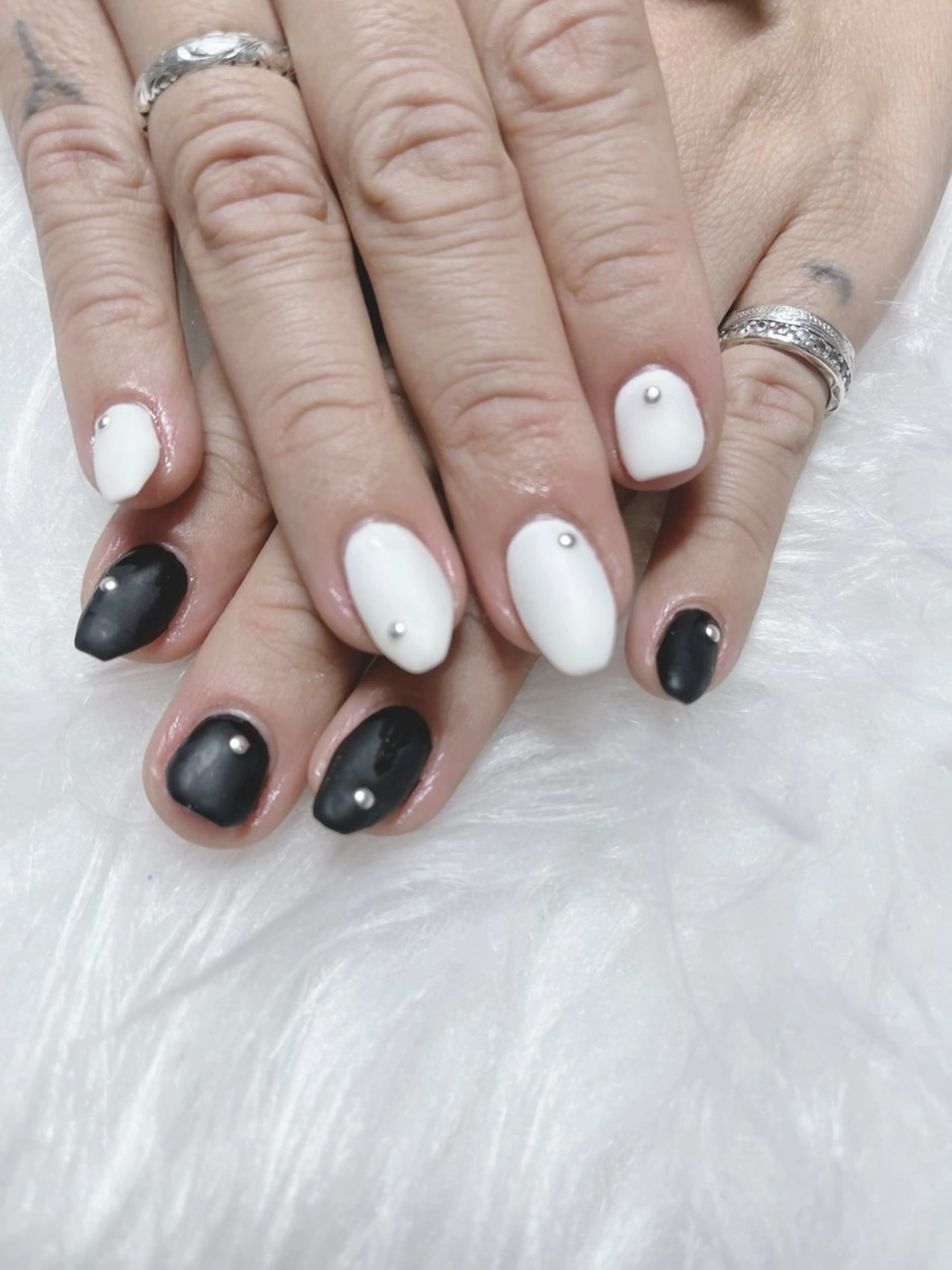 ネイル マットネイル Bienvenue りょうこのネイルデザイン