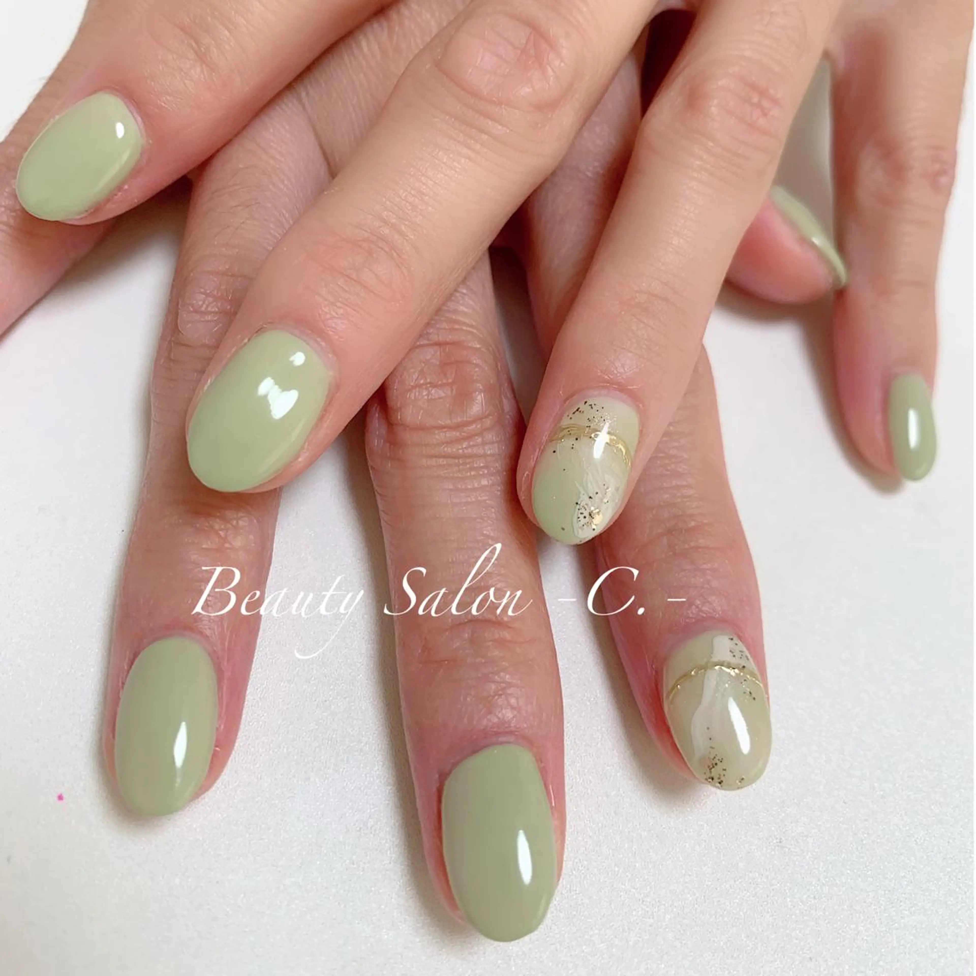 ショート ネイル Lino Uのネイルデザイン