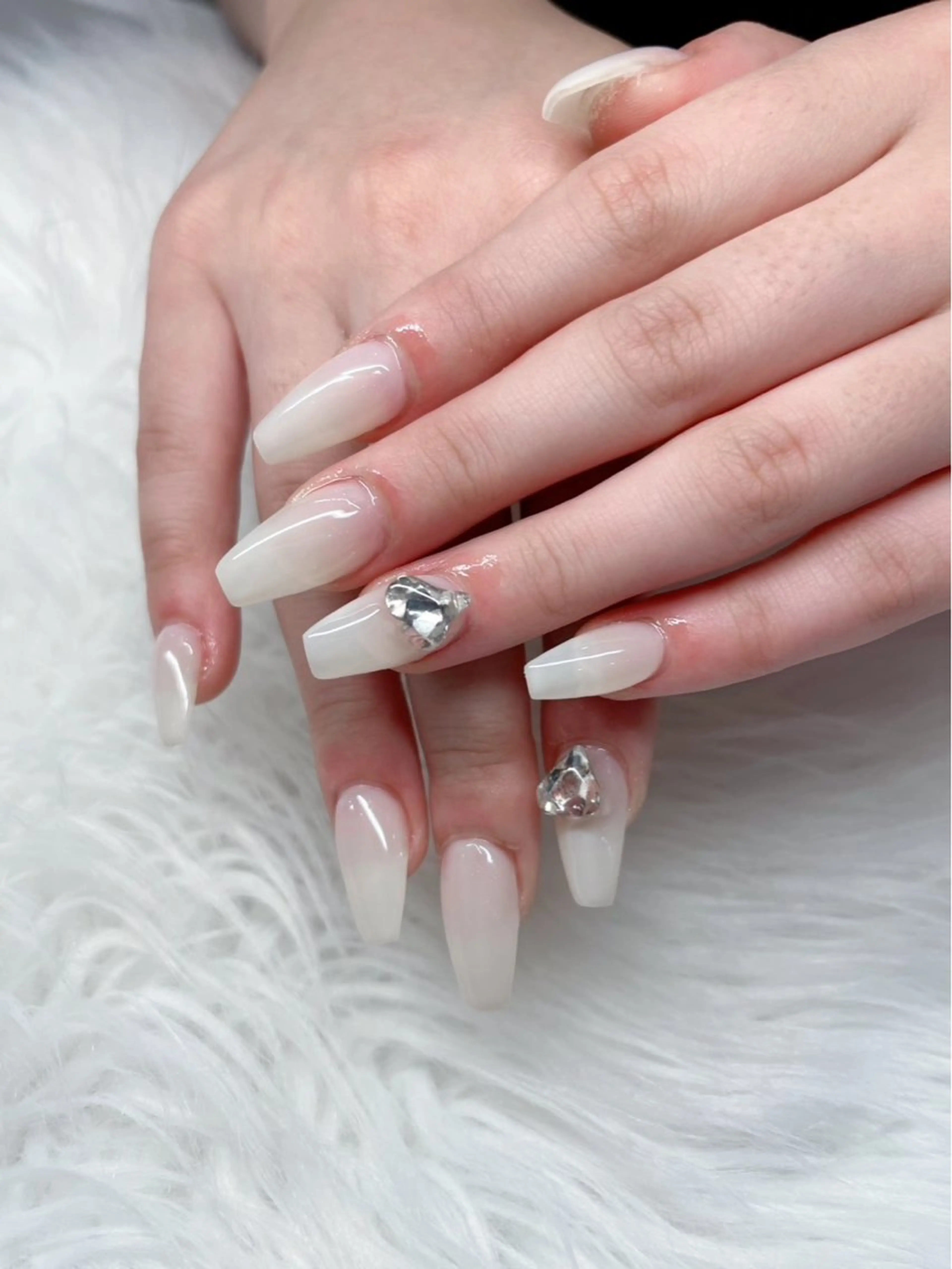 ネイル オーロラネイル フレンチネイル ガラスフレンチ ロングネイル マグネットネイル ハンドネイル XIMINANAIL SALON堀江店のネイルデザイン