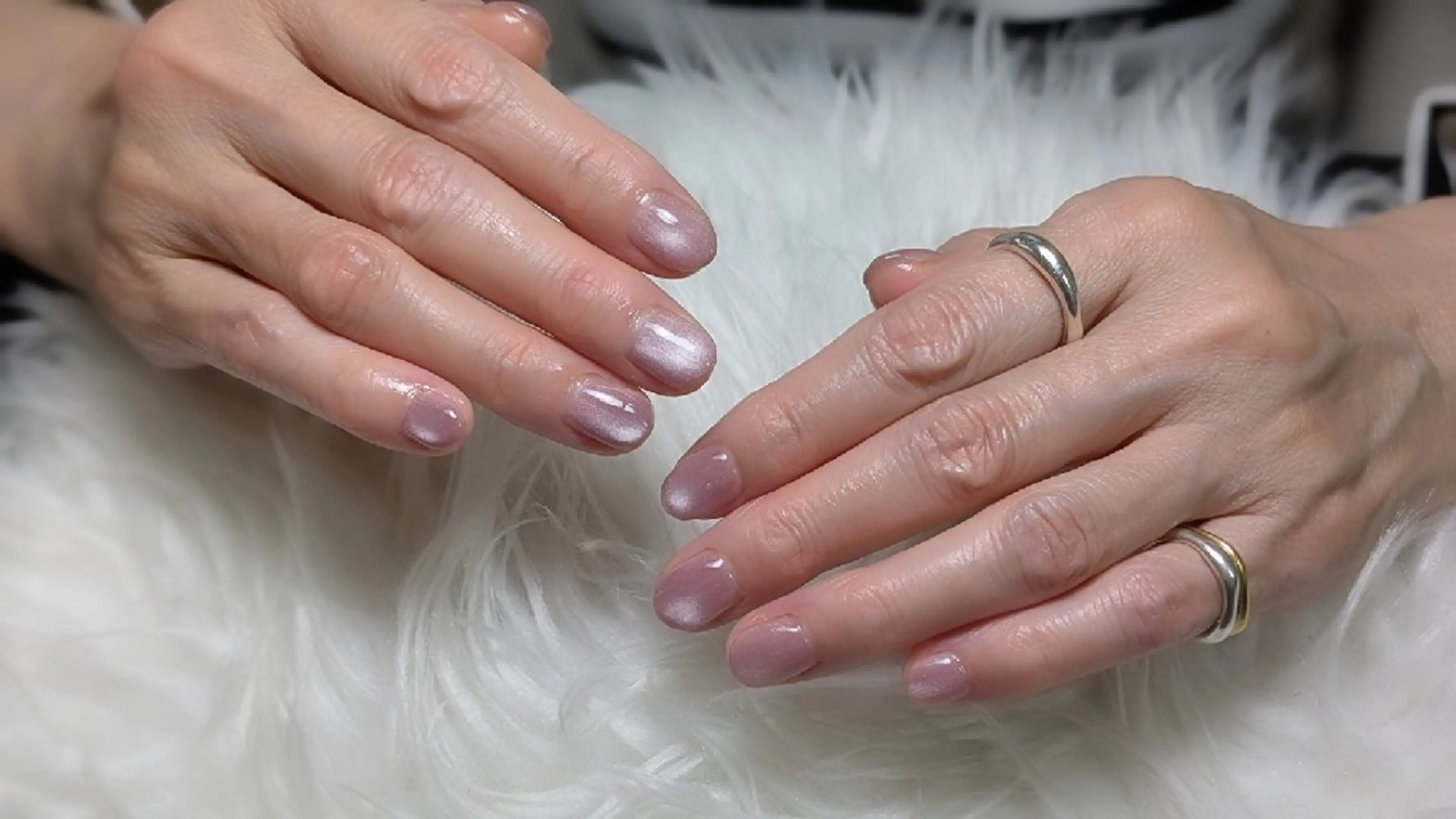 ネイル マグネットネイル ワンカラーネイル ピンク ハンドネイル m&pPrivate nailsalonのネイルデザイン