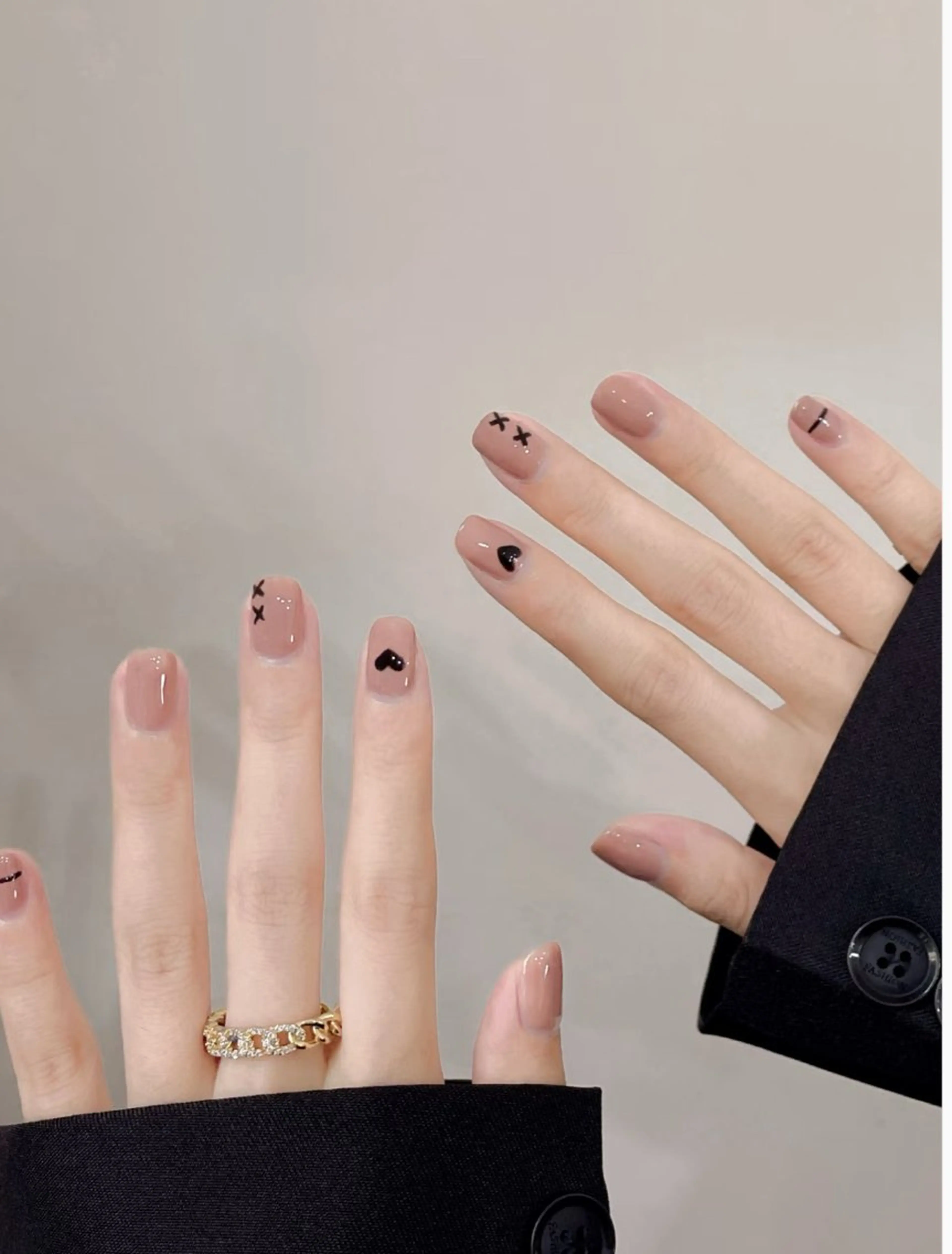 ネイル フレンチネイル グラデーション キラキラネイル 韓国ネイル マグネットネイル ハンドネイル 🎀🎀YooLi Nail Salonのネイルデザイン