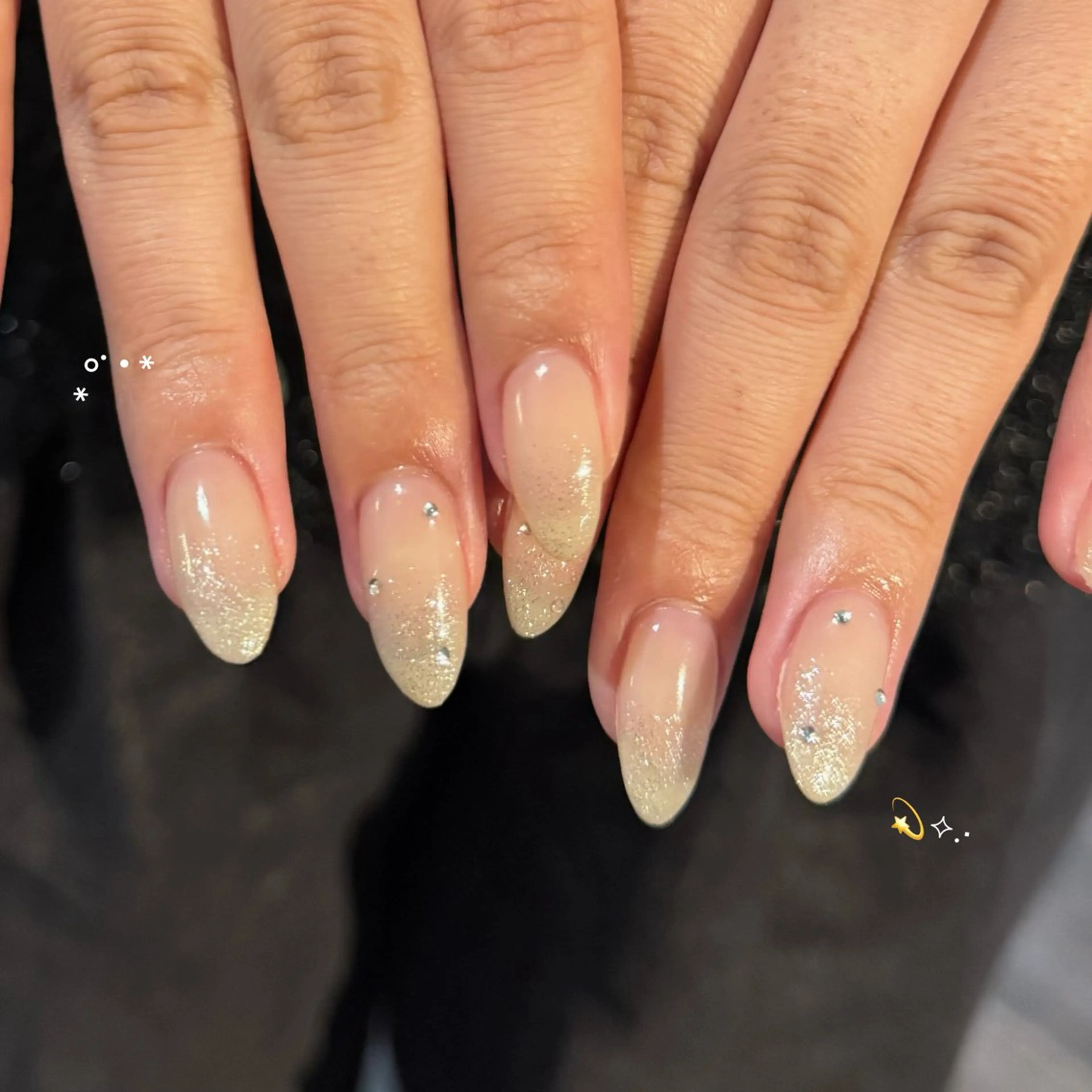 ネイル キラキラネイル ハンドネイル EmaNail+KIHAKUYA所属・EmaNail本町 🌼Mihiroのネイルデザイン