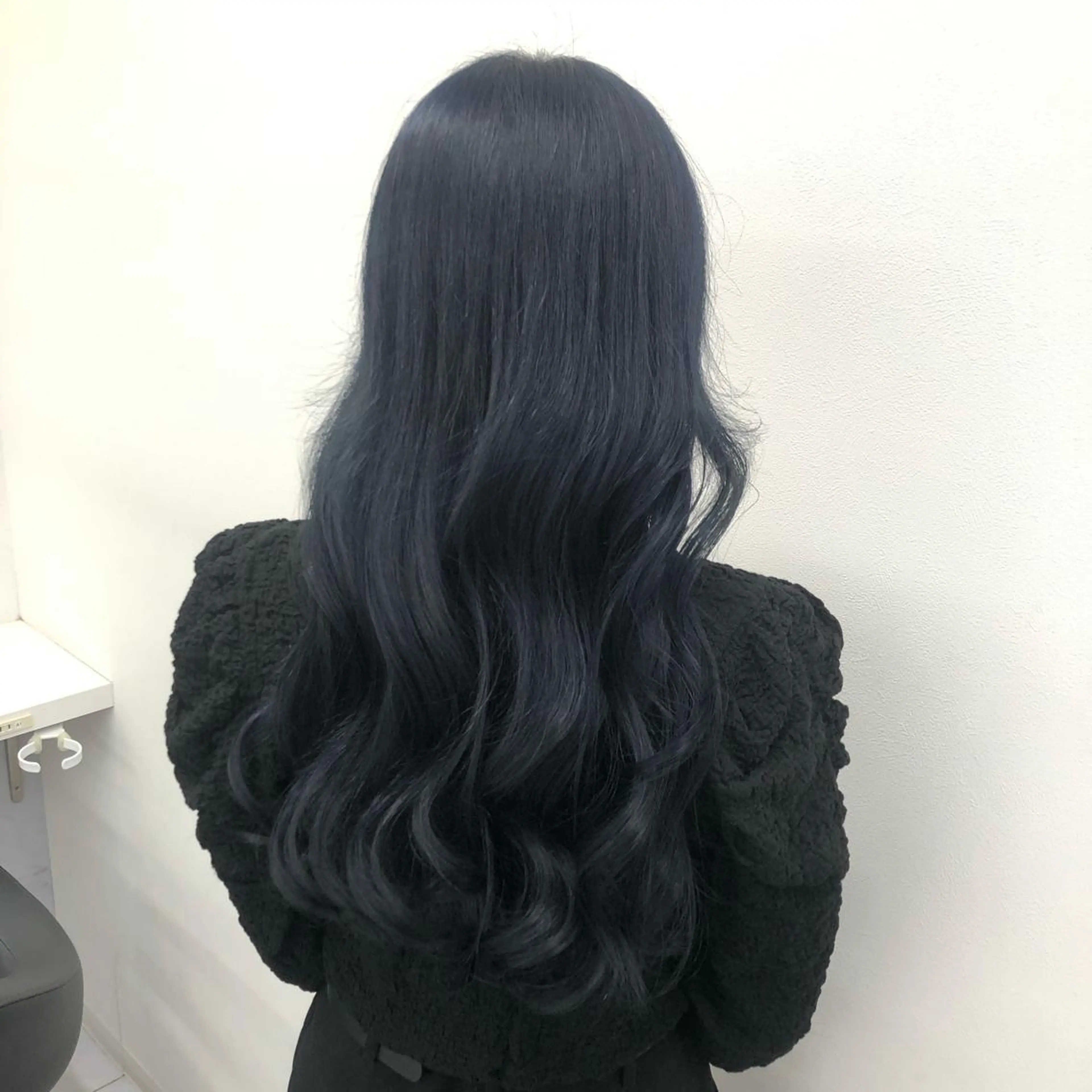 セミロング ヘアカラー トリートメント ヘッドスパ ヘアセット 寒色＆ブリーチ特化 寒色MiOのヘアスタイル