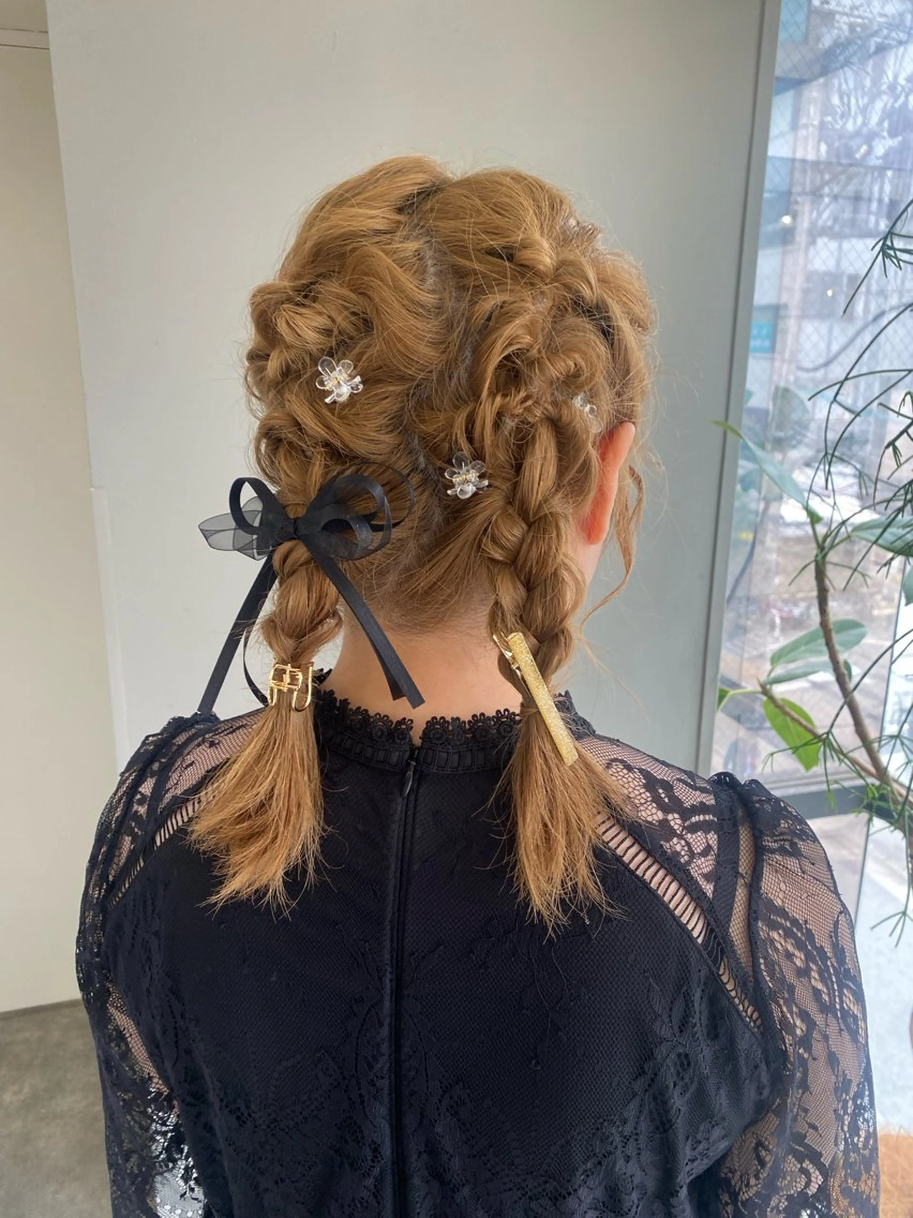 セミロング カラー ヘアアレンジ 三つ編み ヘアセット ボブ /ニュアンス/ satomi🧸💖のヘアスタイル