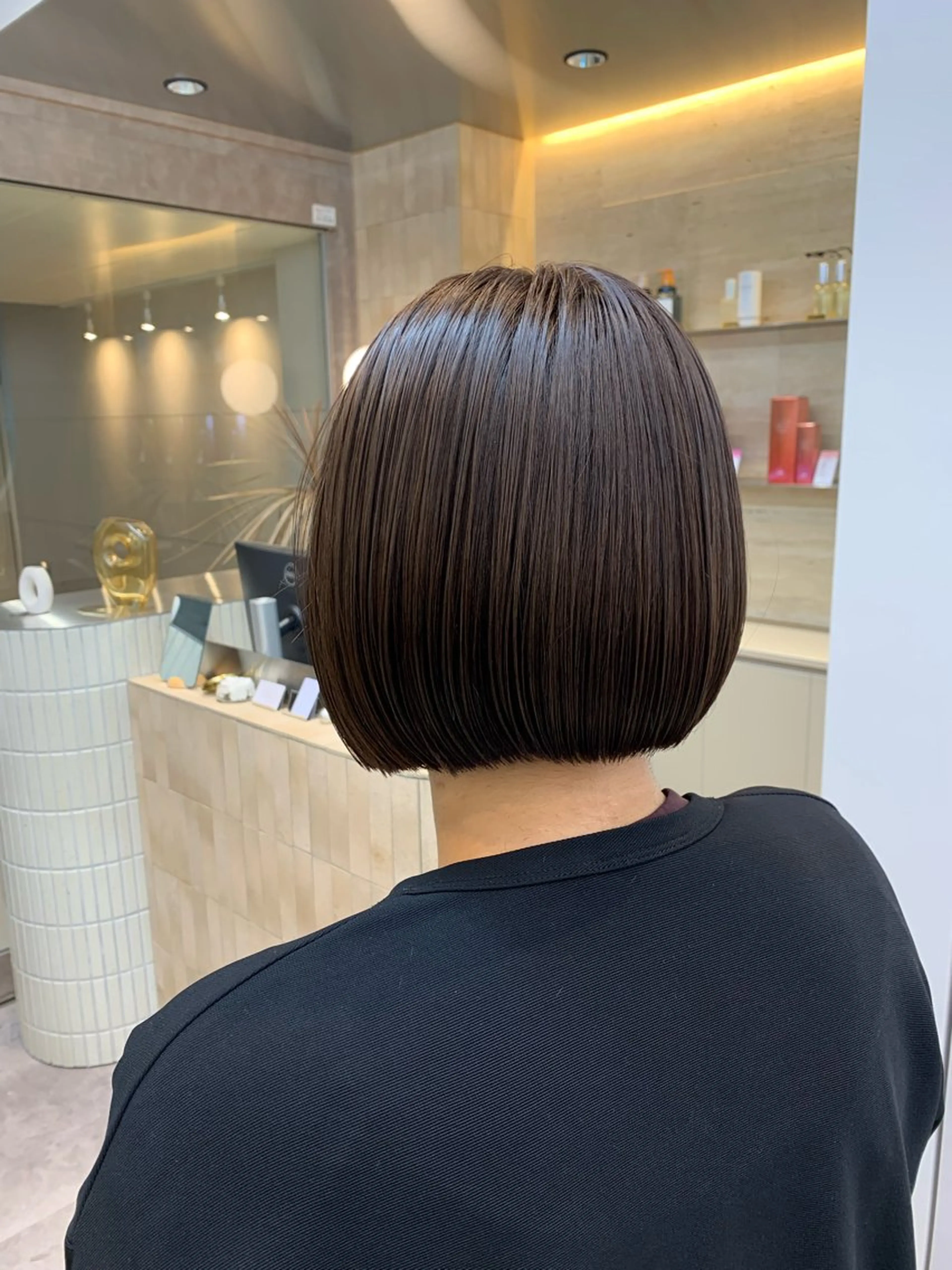 ミディアム カット ヘアカラー トリートメント Hello by Sea所属・レイヤー/艶髪/ボブ /くびれ/伊藤　勇司のヘアスタイル