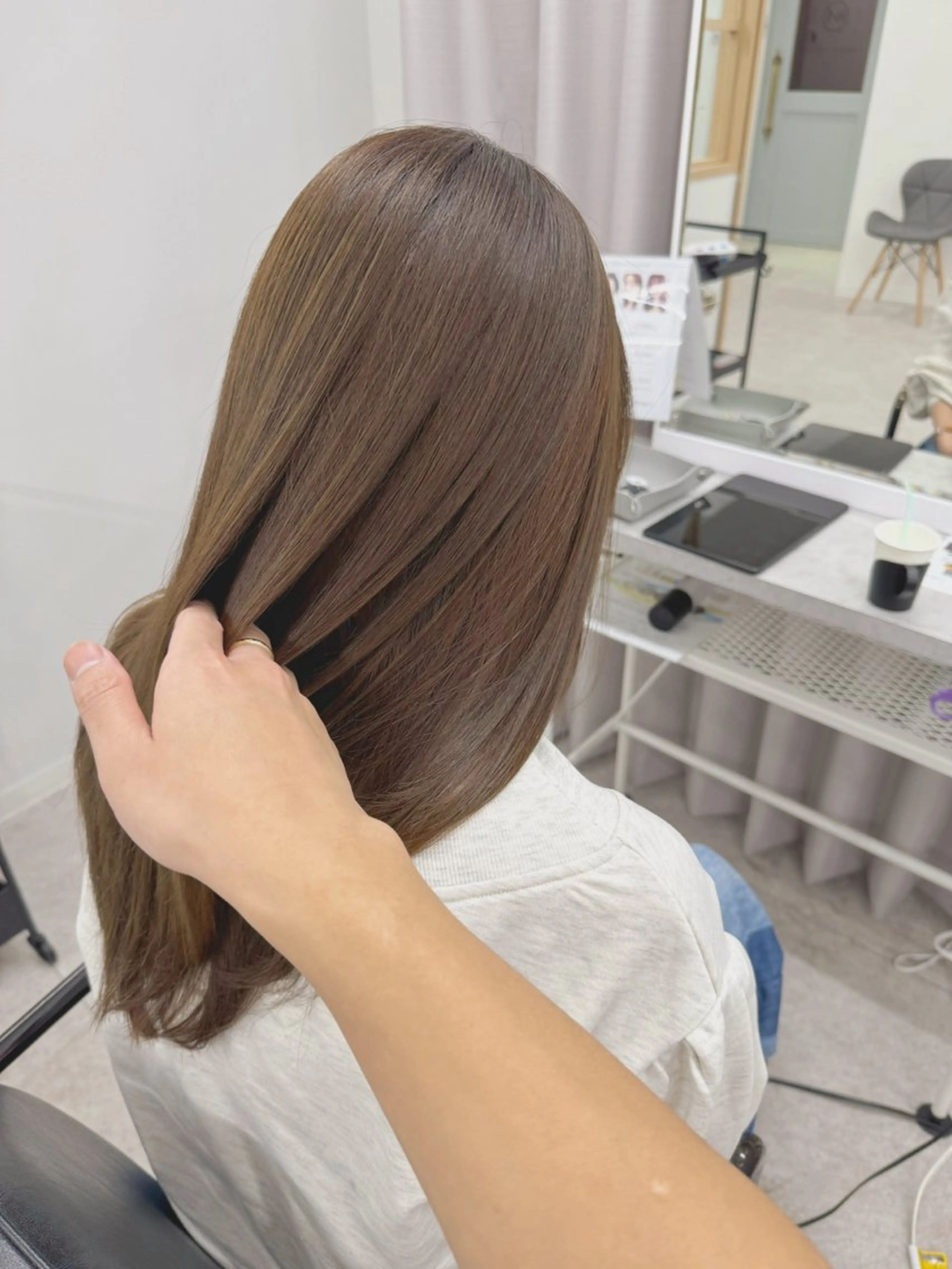 ロング カラー ベージュカラー ブラウンカラー ブラウンベージュ 透明感カラー 髪質改善 カット ヘアカラー トリートメント 髪質改善×大人可愛い 艶髪🫧ダイトのヘアスタイル